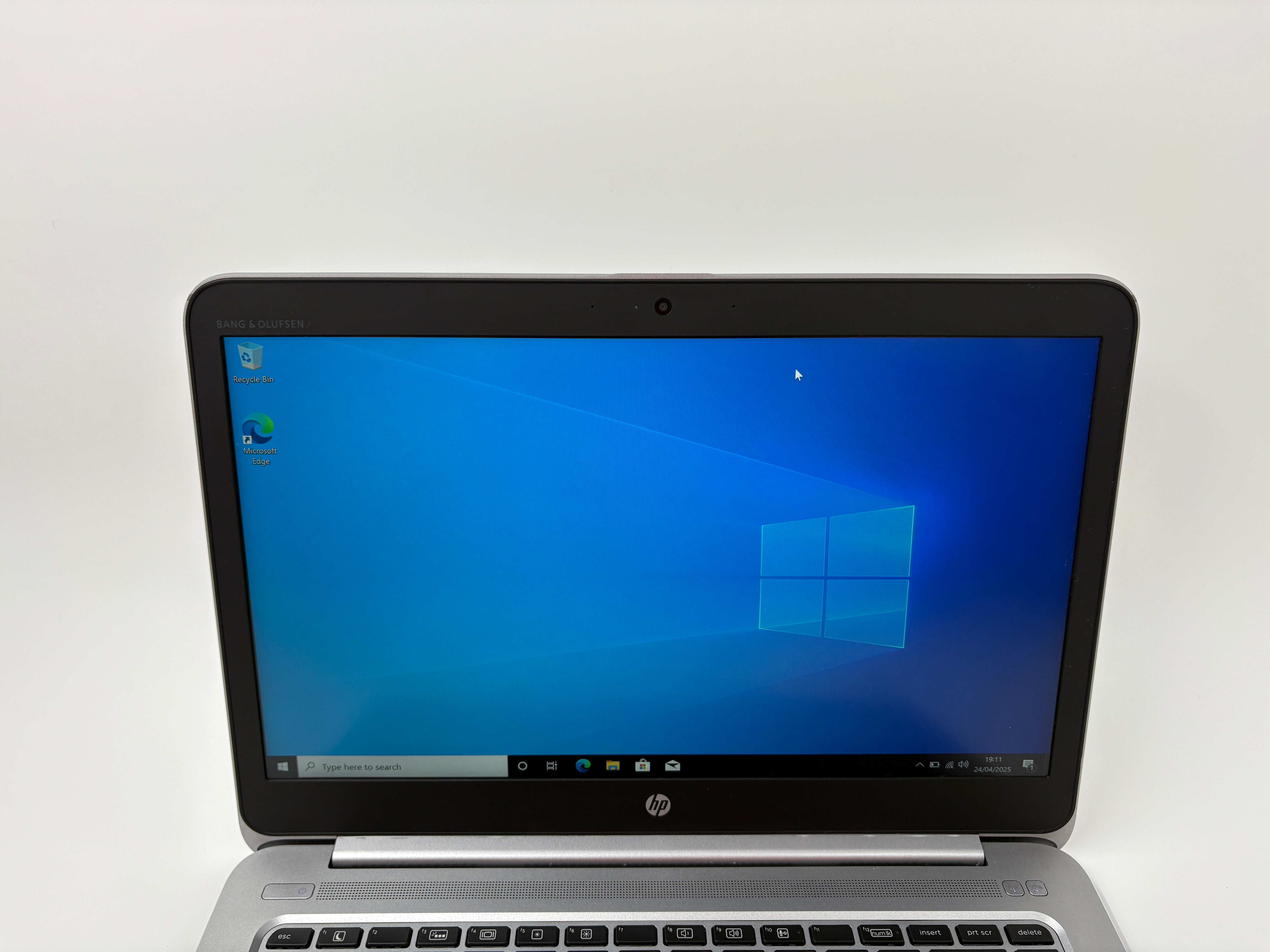 HP Laptop EliteBook Folio 1040 G4 14" i5 6th Gen 8GB RAM 128GB SSD W10