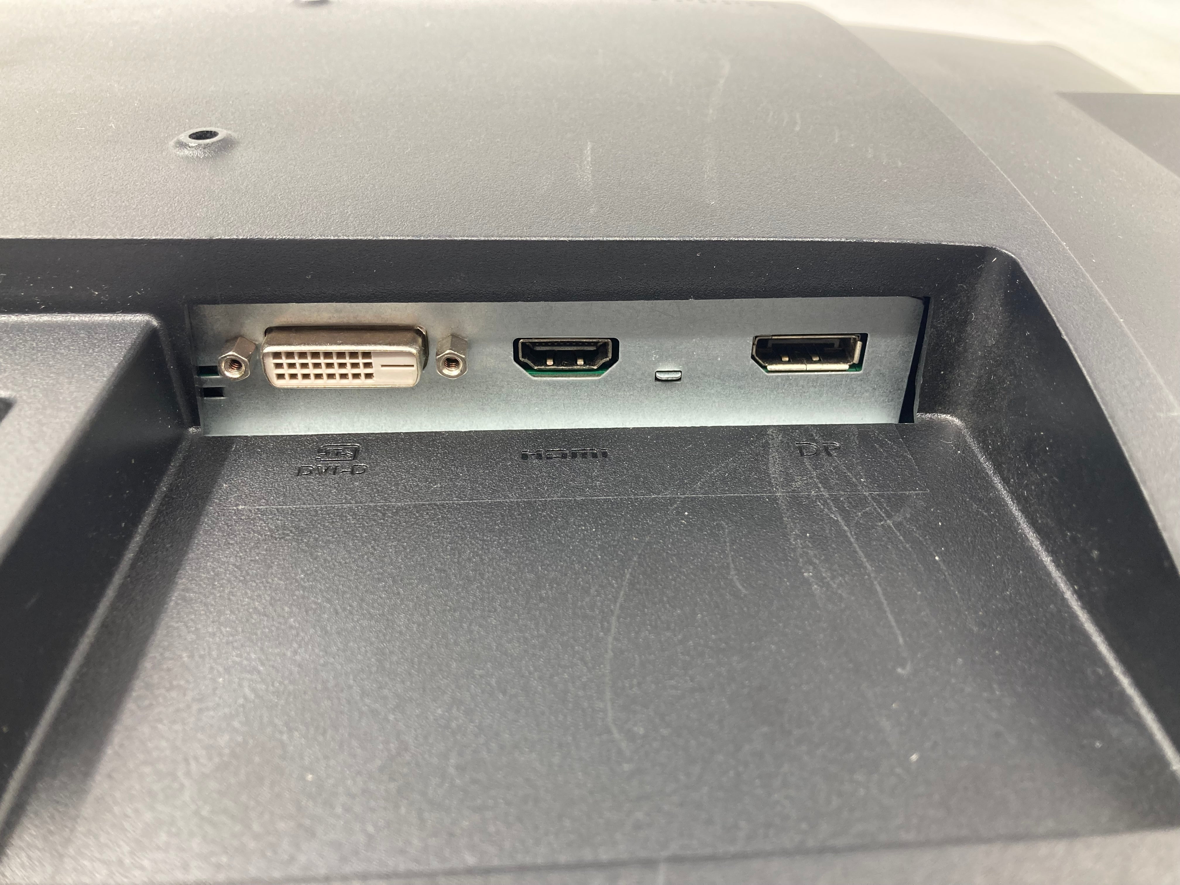 Iiyama ProLite Monitor 24" 27" Screen Full HD DisplayPort HDMI VGA Lot of 4