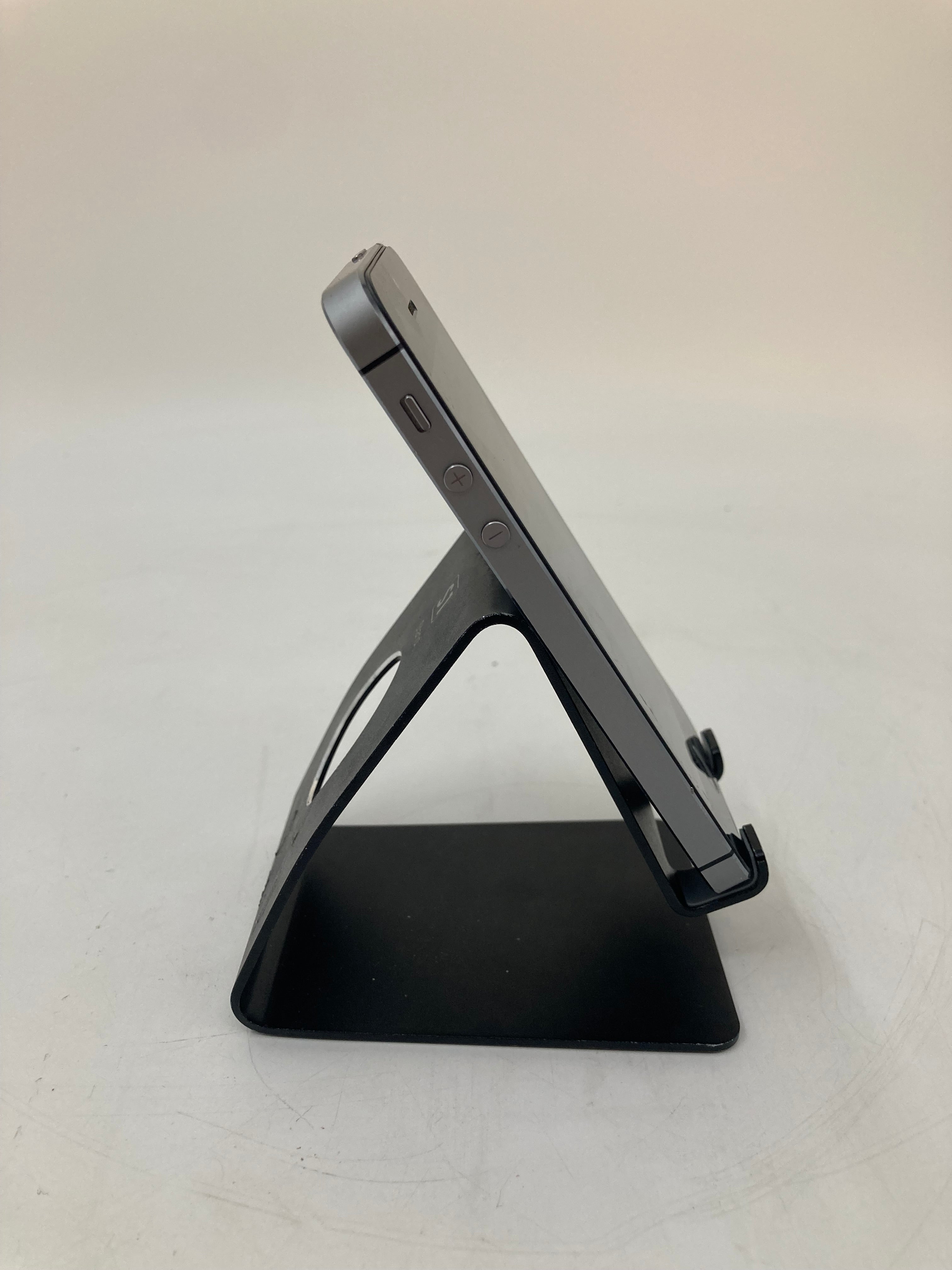 Apple iPhone 5s 2013 5" Screen 16GB Storage Silver/Black