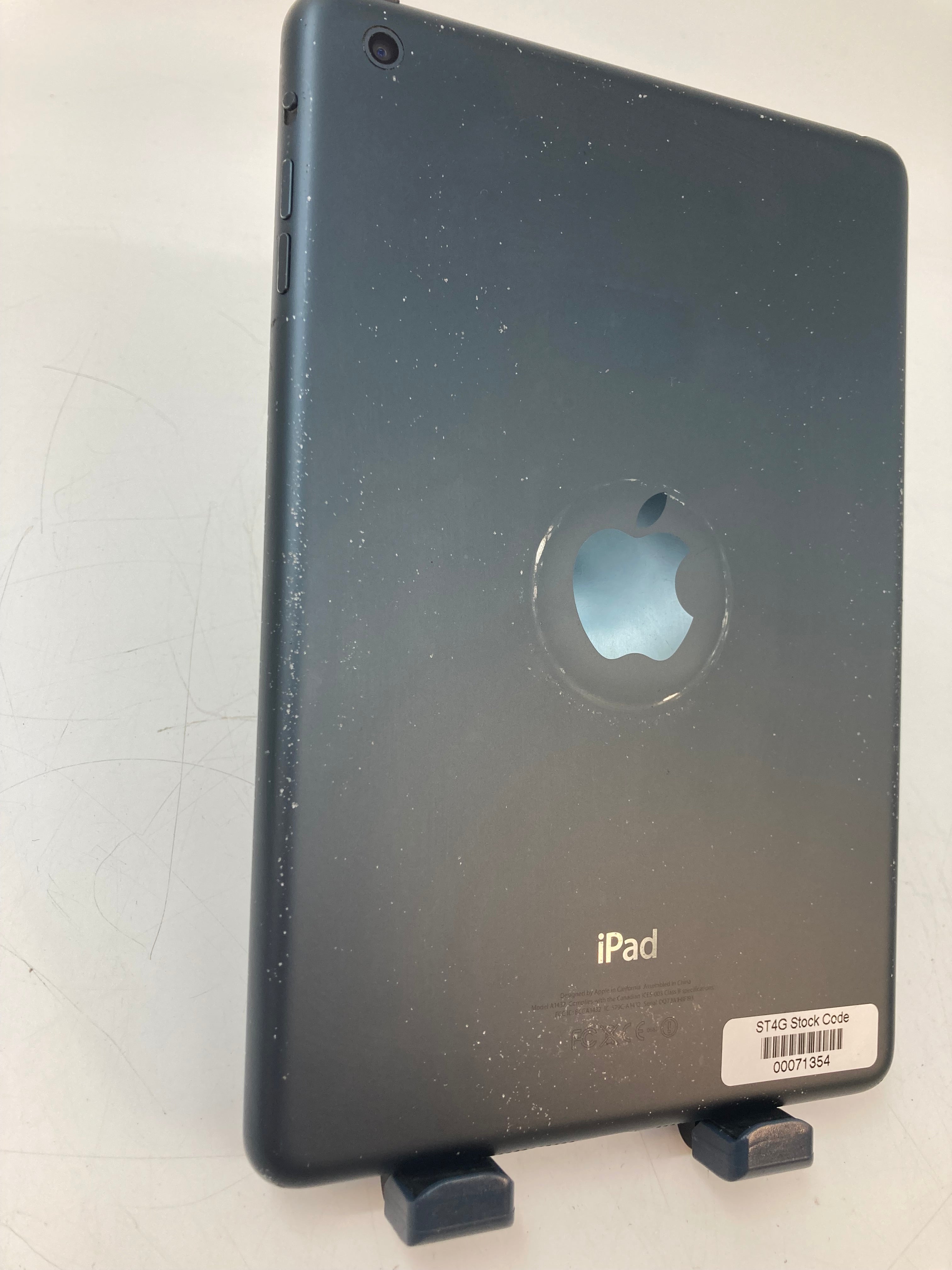 Refurbished Apple iPad Mini (2012) 7.9" 16GB Grey - Grade C | Tech4Change