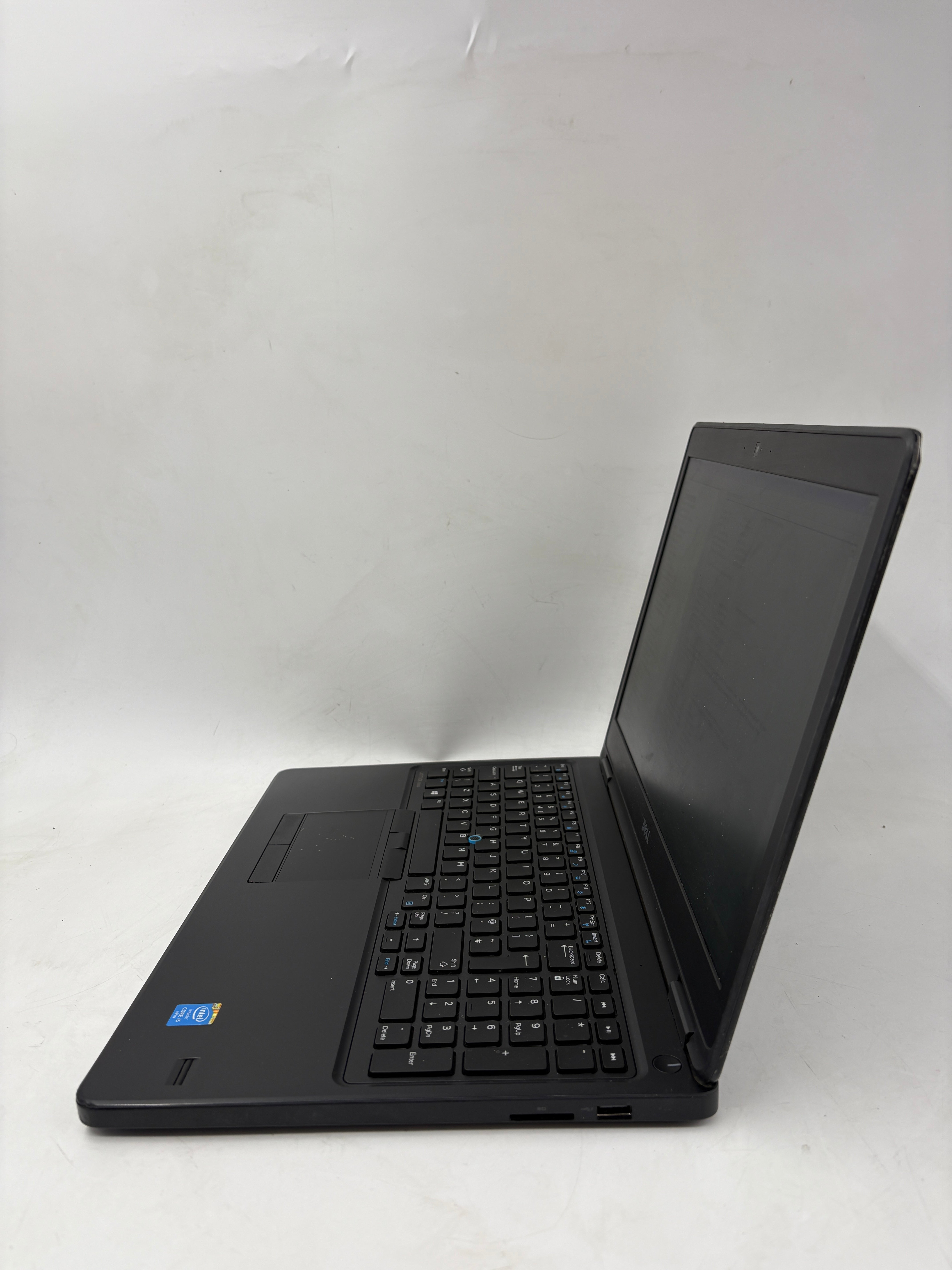 Dell Laptop Latitude E5550 15.6" Screen i5 5th Gen 8GB RAM NO SSD NO OS