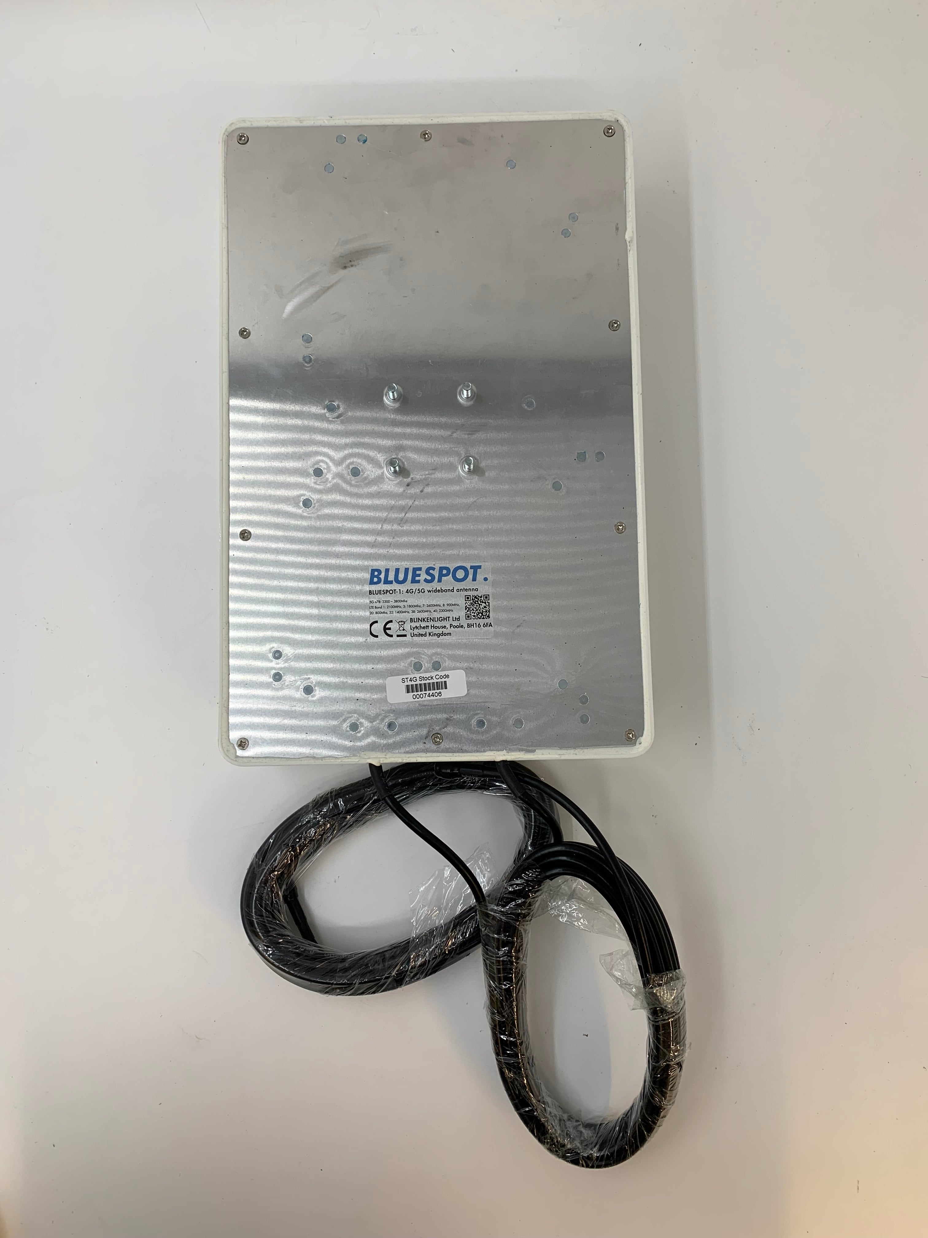BLUESPOT-1 4G/5G Outdoor Wideband Antenna