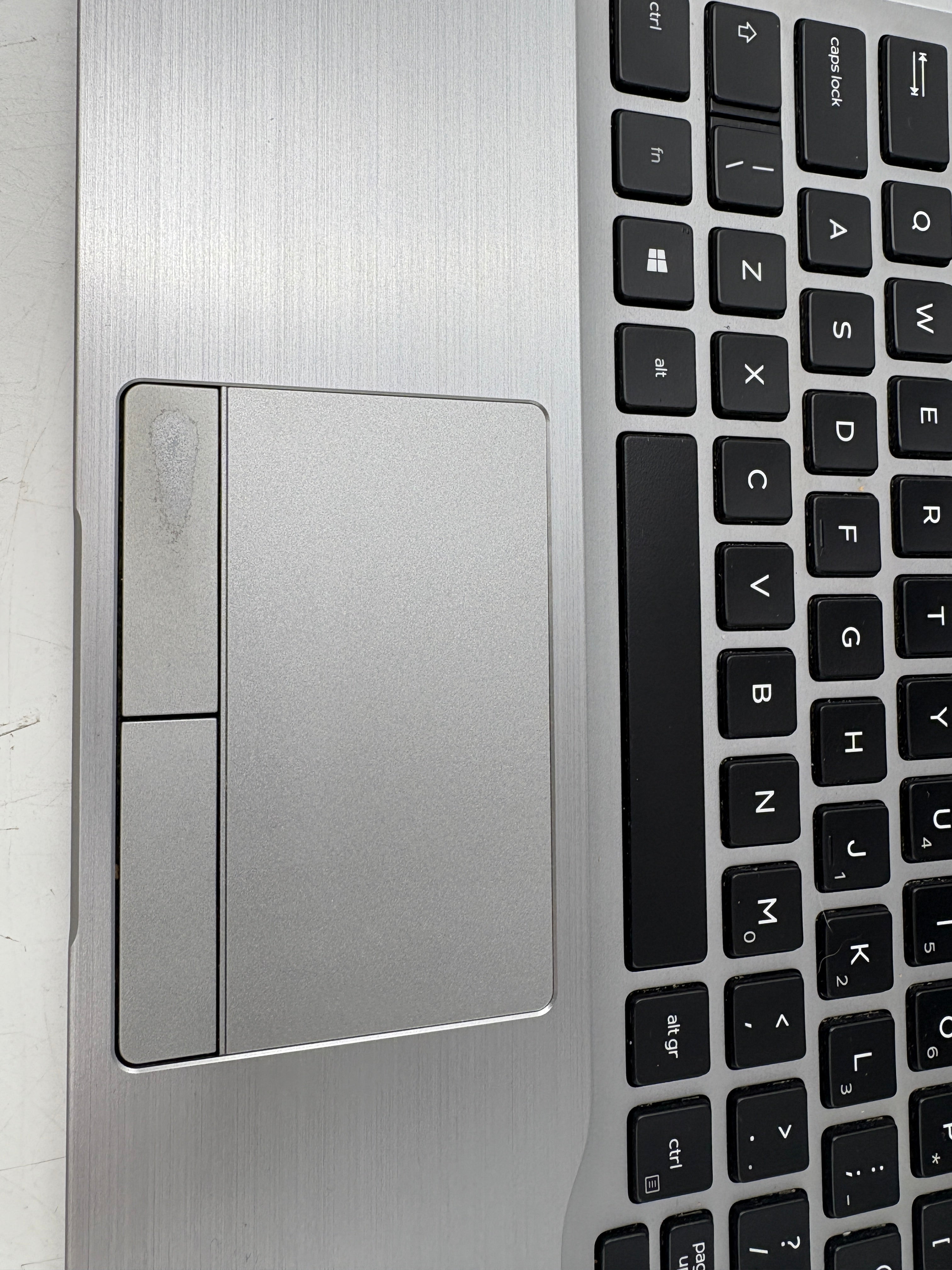 Dell Laptop Latitude 7400 14" Screen i7 8th Gen 16GB RAM 512GB SSD W11