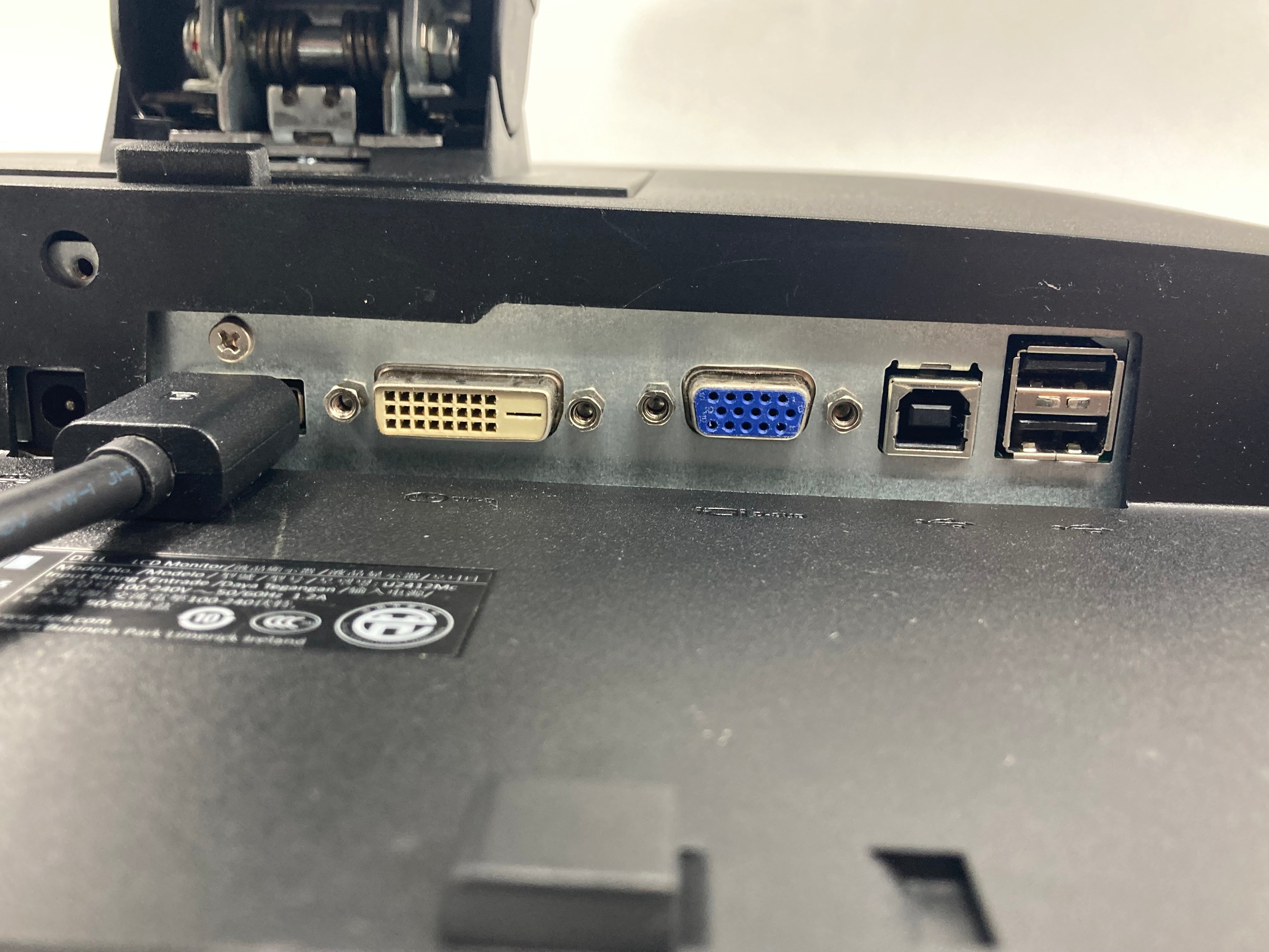 Dell U2412Mc 24" Screen Monitor Full HD DVI VGA DisplayPort