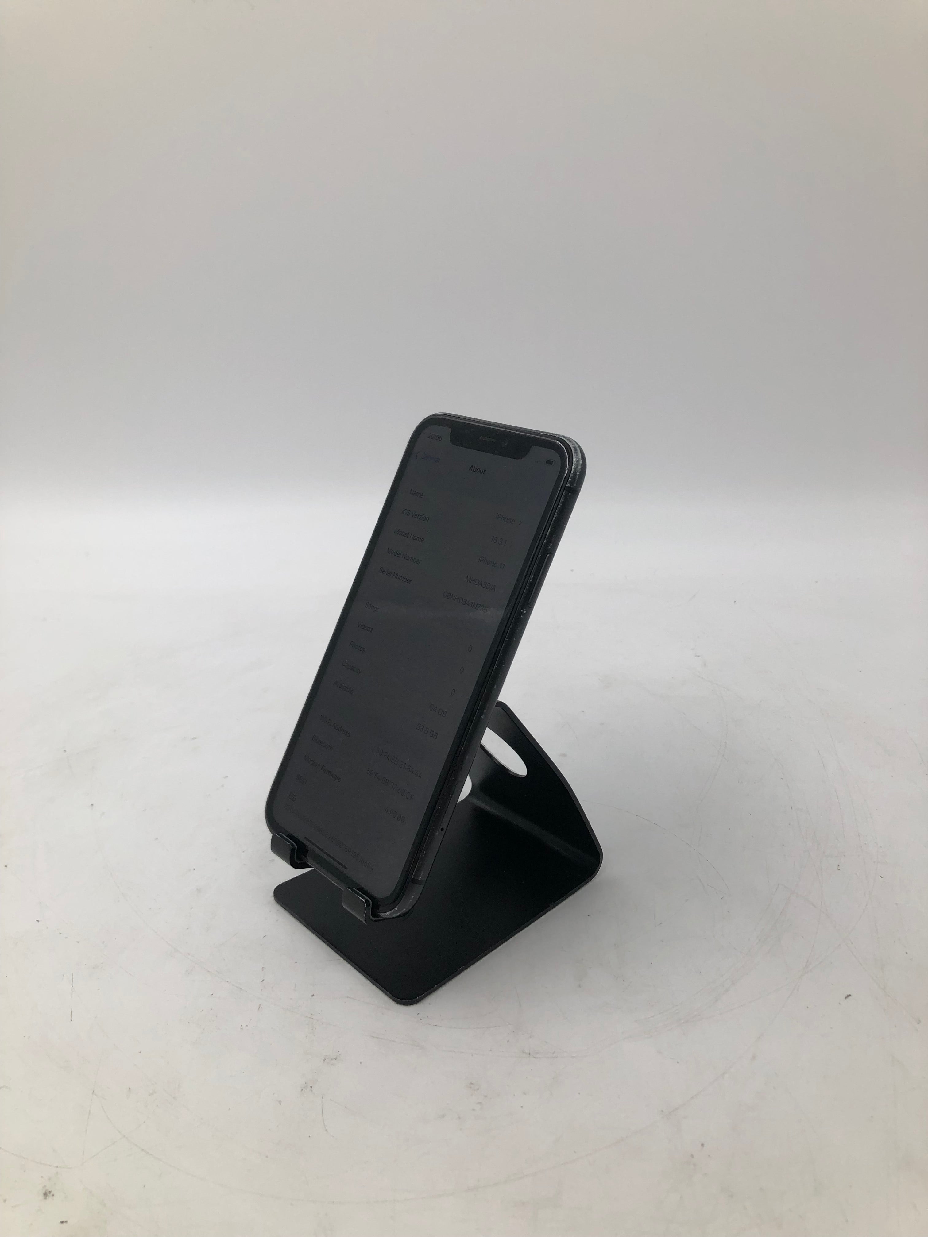 Apple iPhone 11 2019 6.1" Screen 64GB Storage SIM Unlocked 92% Battery Health