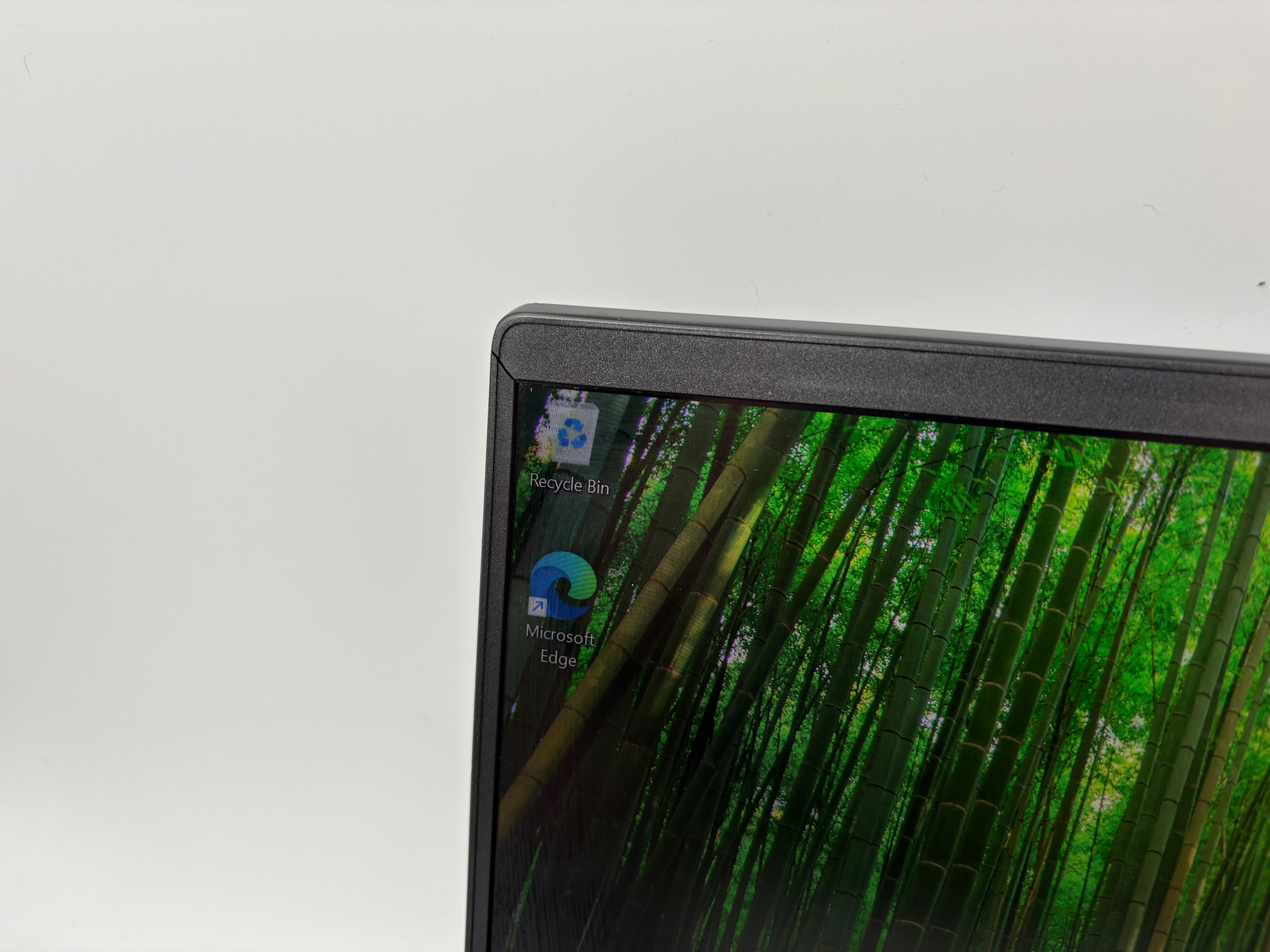 Dell Laptop Latitude 7400 14" Screen i7 8th Gen 8GB RAM 256GB SSD W11