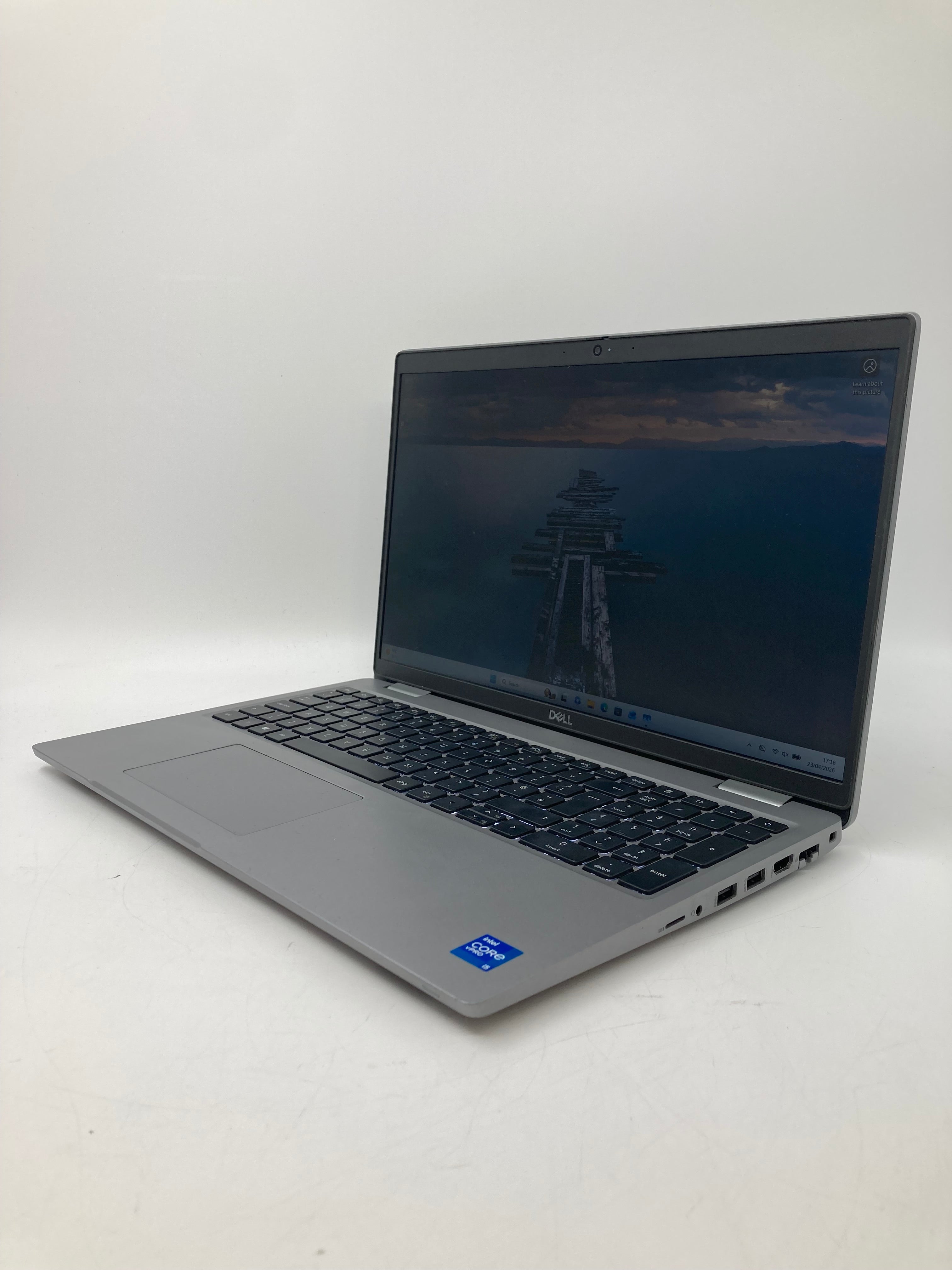 Dell Latitude 5520 | 15.6" FHD | i5 11th Gen CPU | 16GB RAM | 256GB SSD | W11 | Grade C