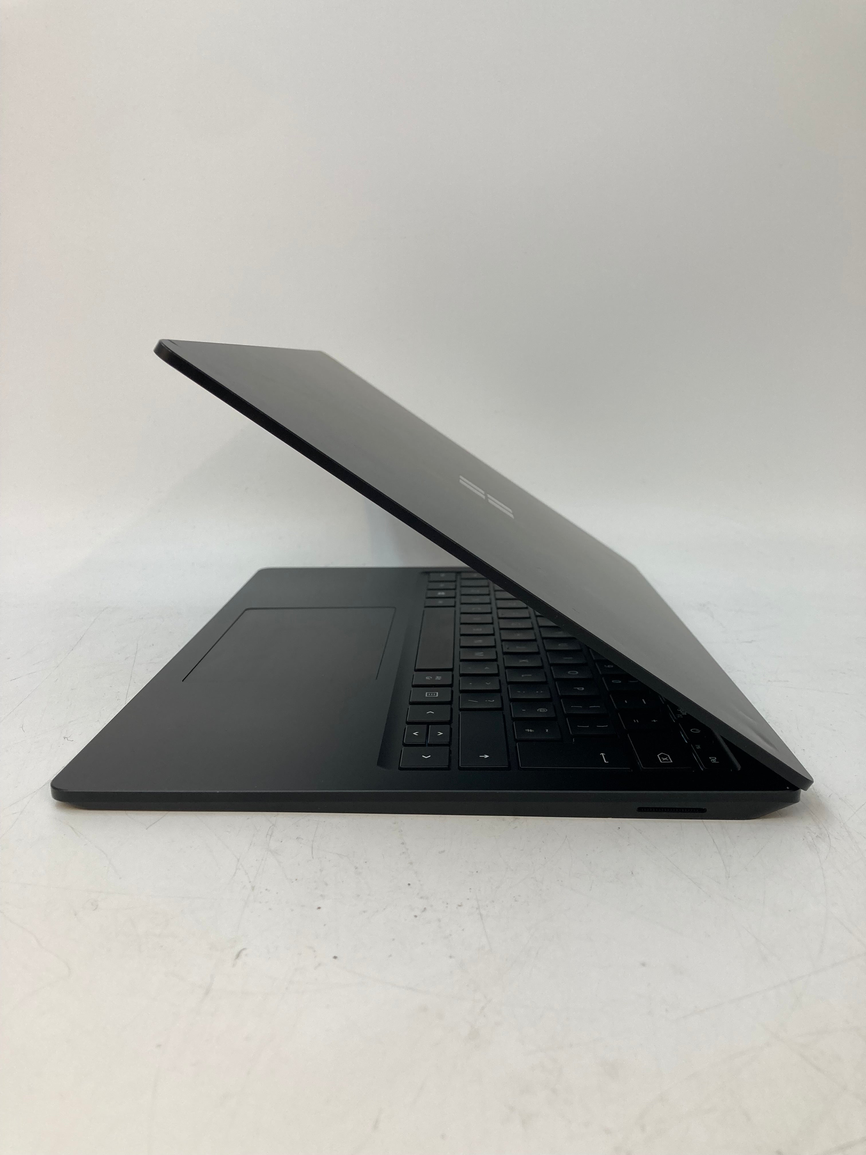 Microsoft Surface Laptop 4 | 13.5" 2K Touchscreen | i5 11th Gen | 8GB RAM | 256GB SSD | W11 Pro