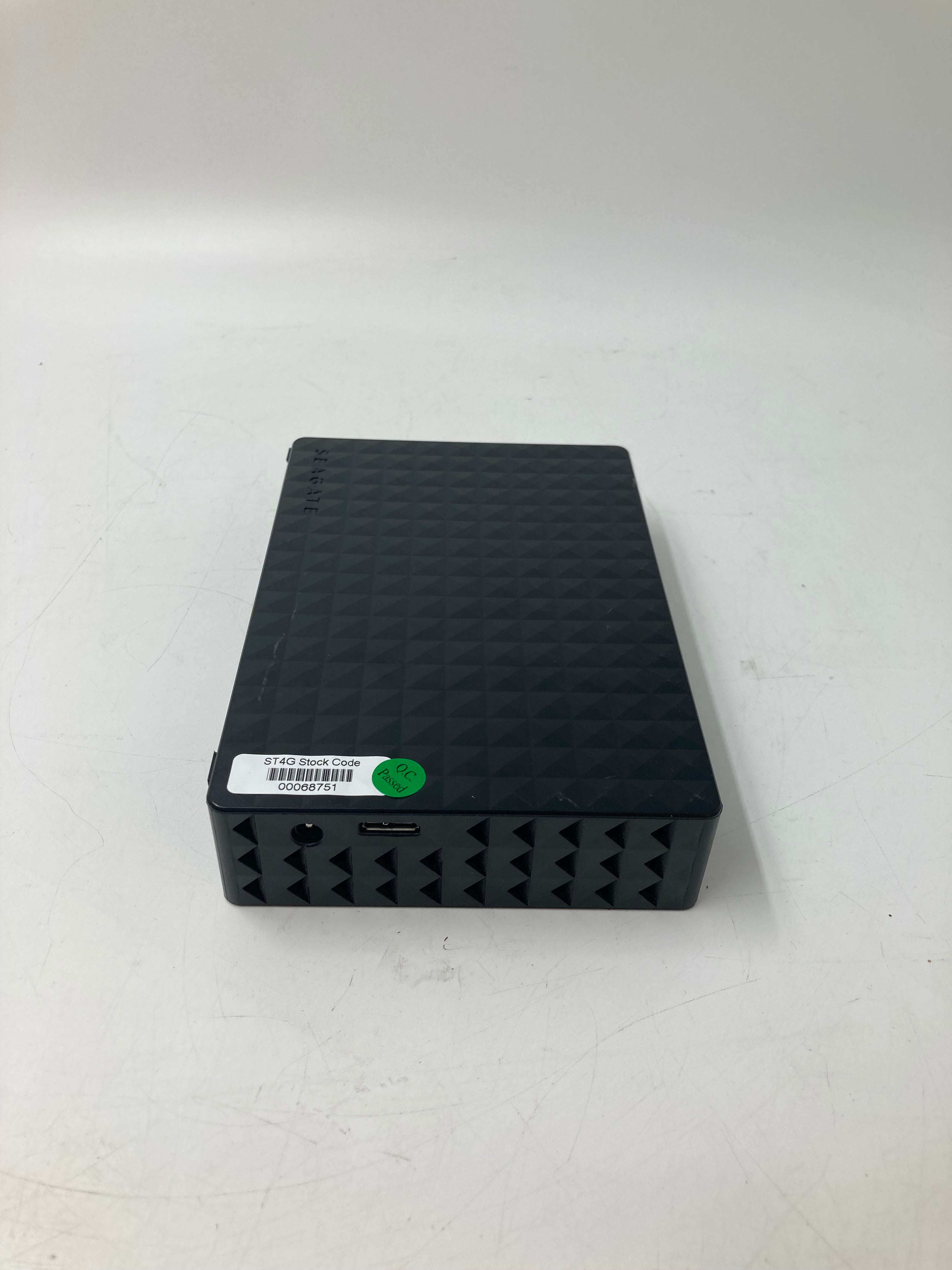 Seagate Expansion External HDD | 4TB | 3.5 inch | USB 3.0, Micro B | SRD0NF2 | 5.4K RPM | 5Gbps