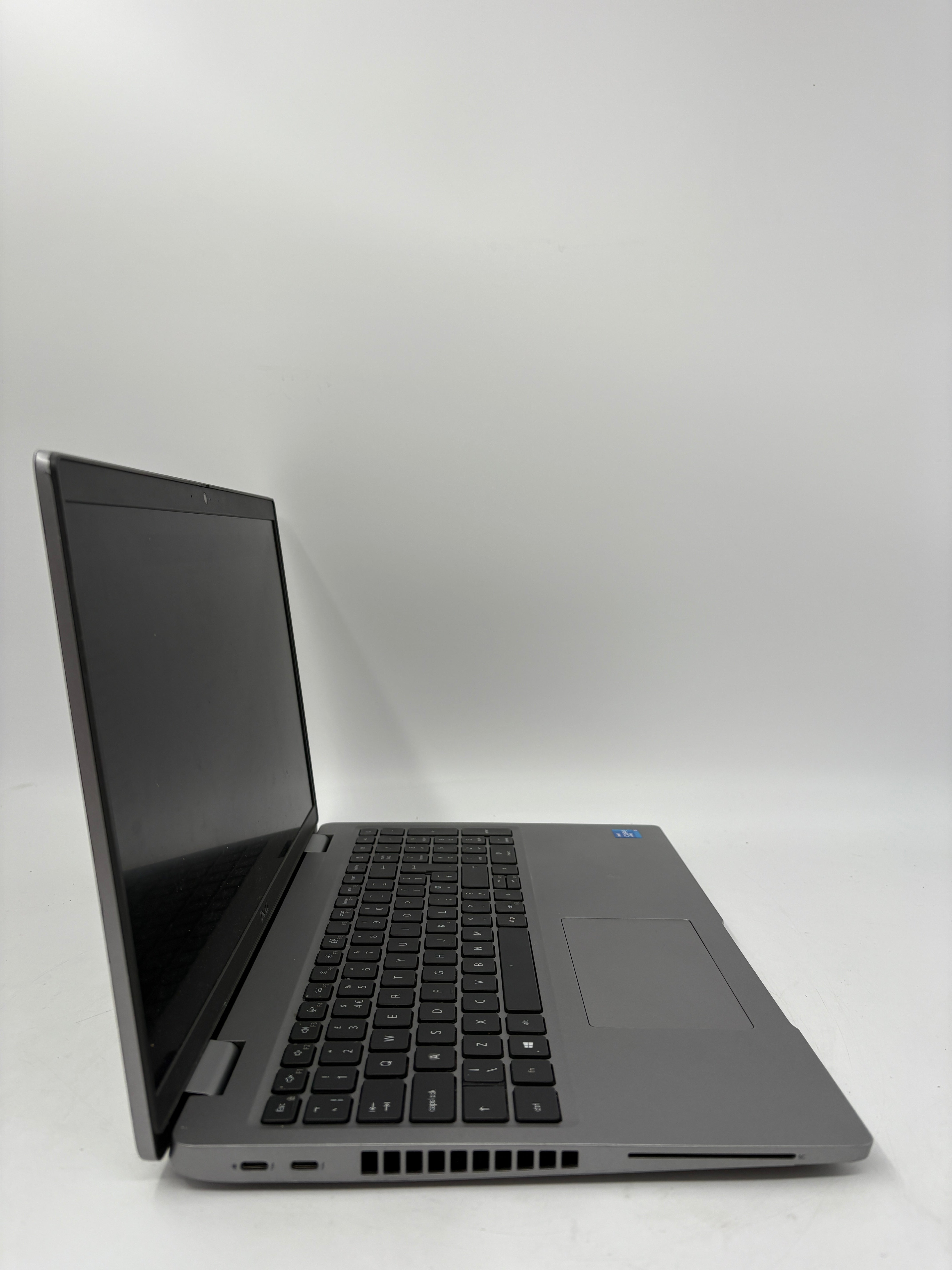Dell Laptop Latitude 5520 15.6" Screen i5 11th Gen 16GB RAM 256GB SSD NO OS