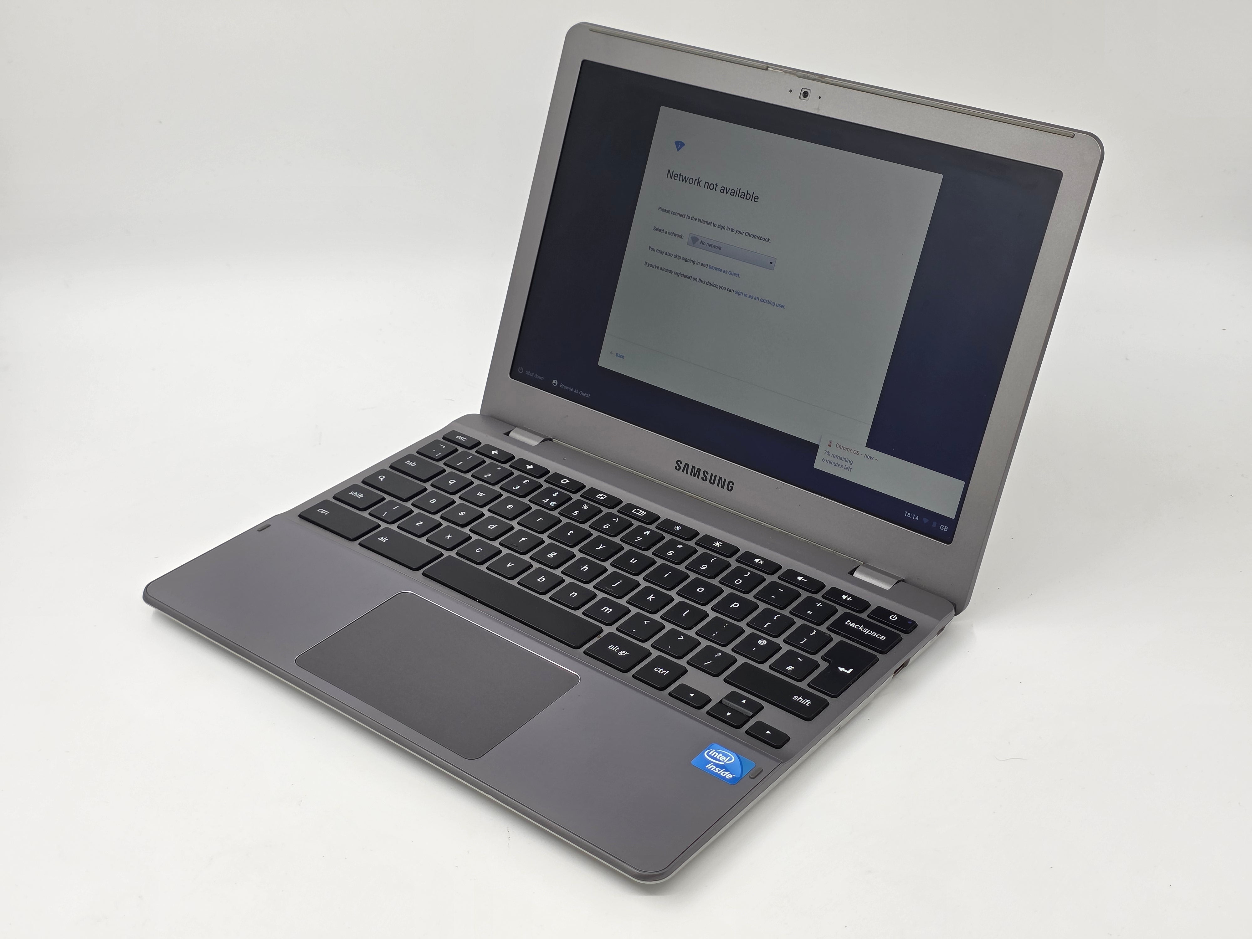 SAMSUNG Chromebook XE550C22-A10UK 16GB, 2GB