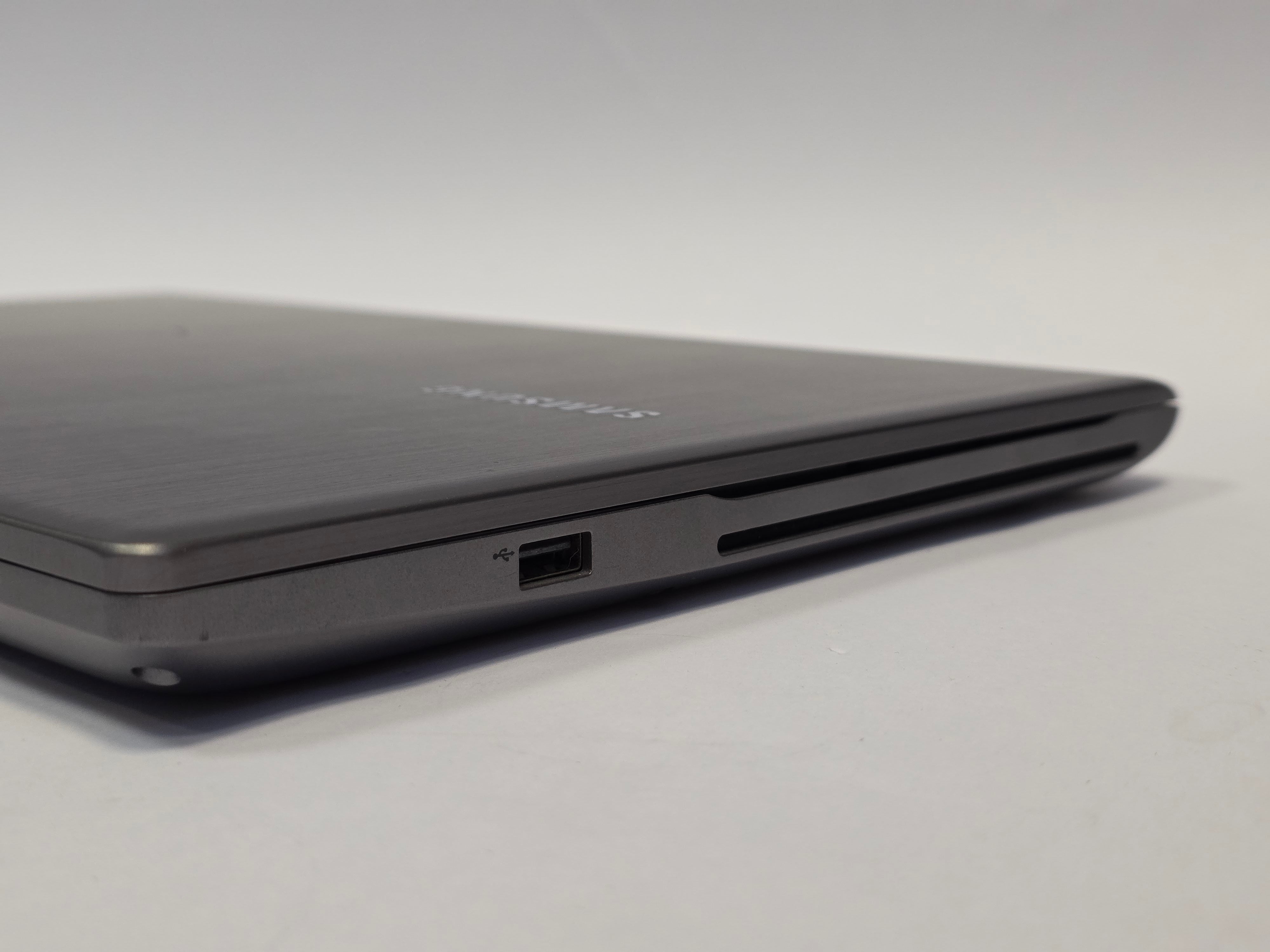 Samsung Laptop NP700Z5C-S03UK 15.6" Screen i7 4th Gen 4GB RAM No HDD