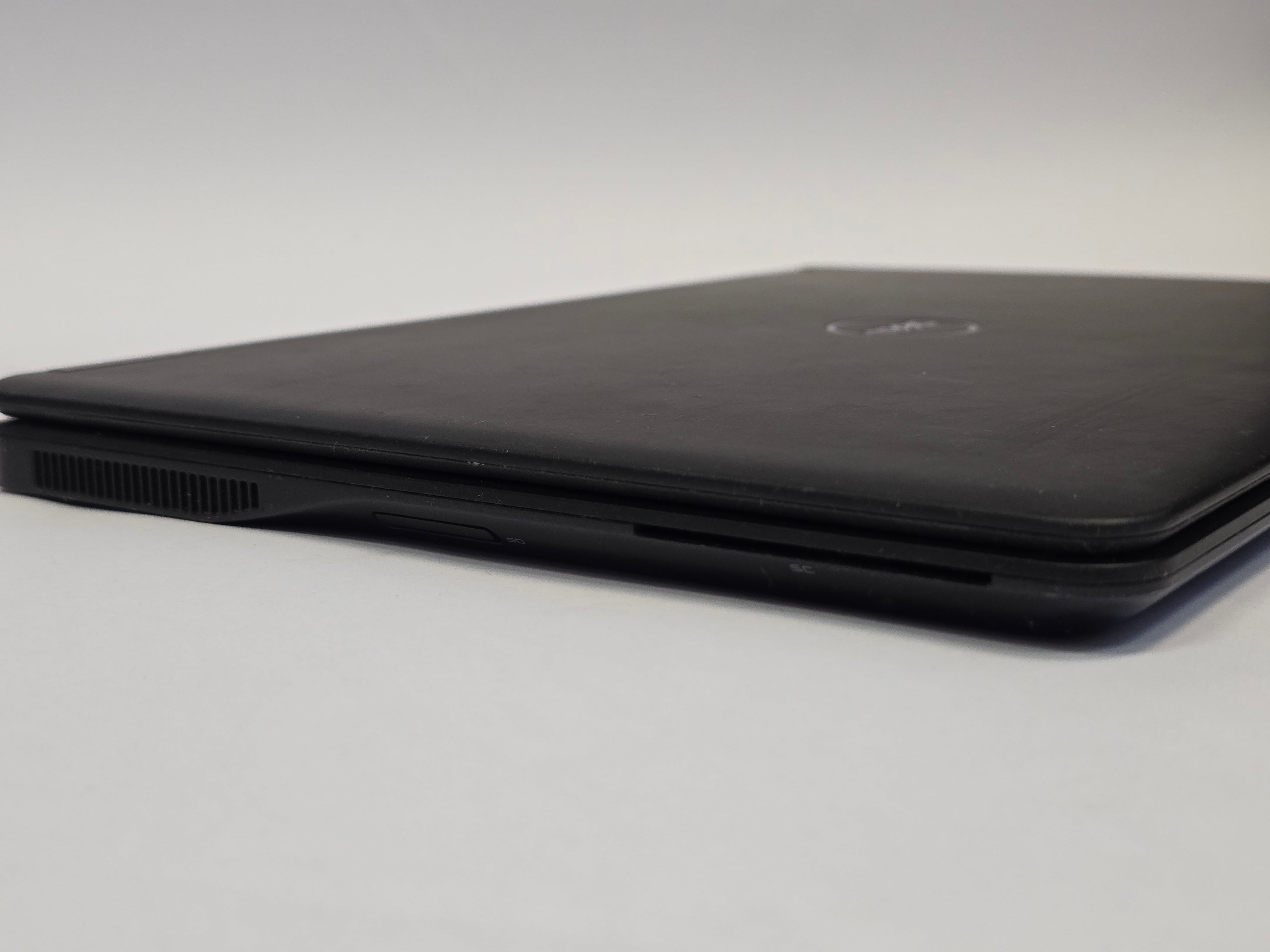 Dell Laptop Latitude E7450 14" i7 5th Gen 8GB RAM No HDD No OS