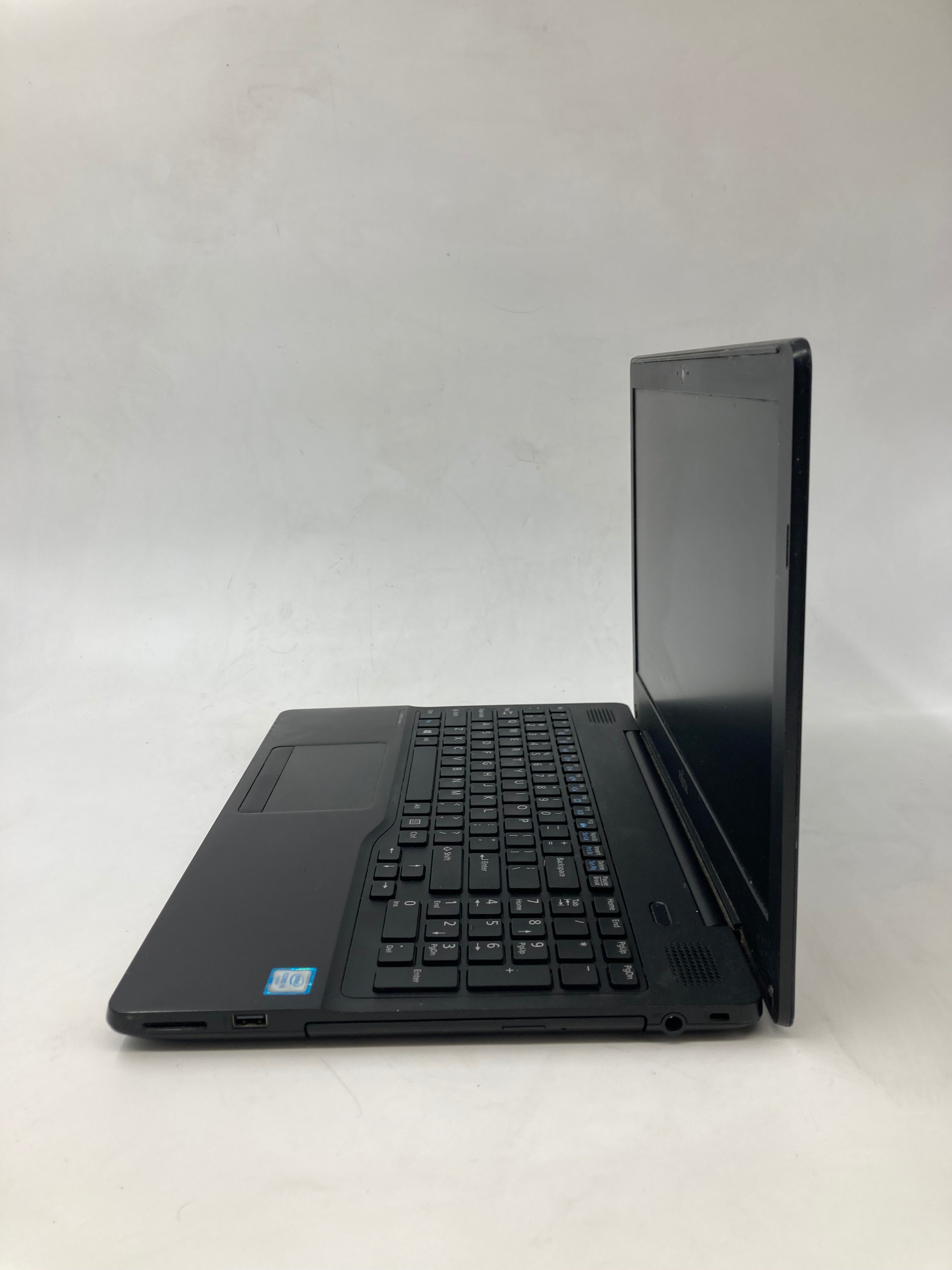 Fujitsu Laptop LifeBook A556 15.6" i5 6th Gen No RAM No HDD *Spares*