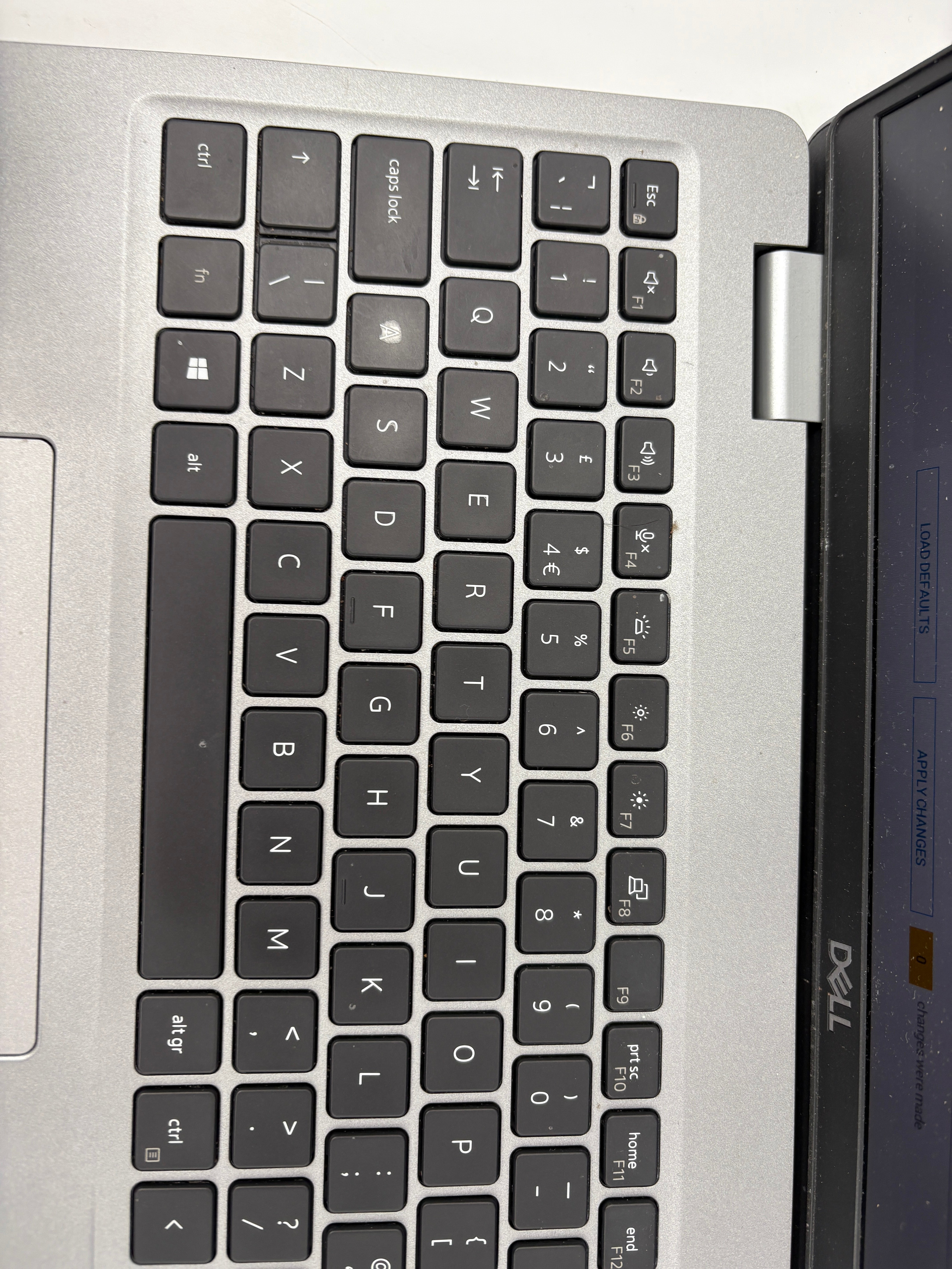 Dell Laptop Latitude 5520 15.6" Screen i5 11th Gen 16GB RAM 256GB SSD NO OS