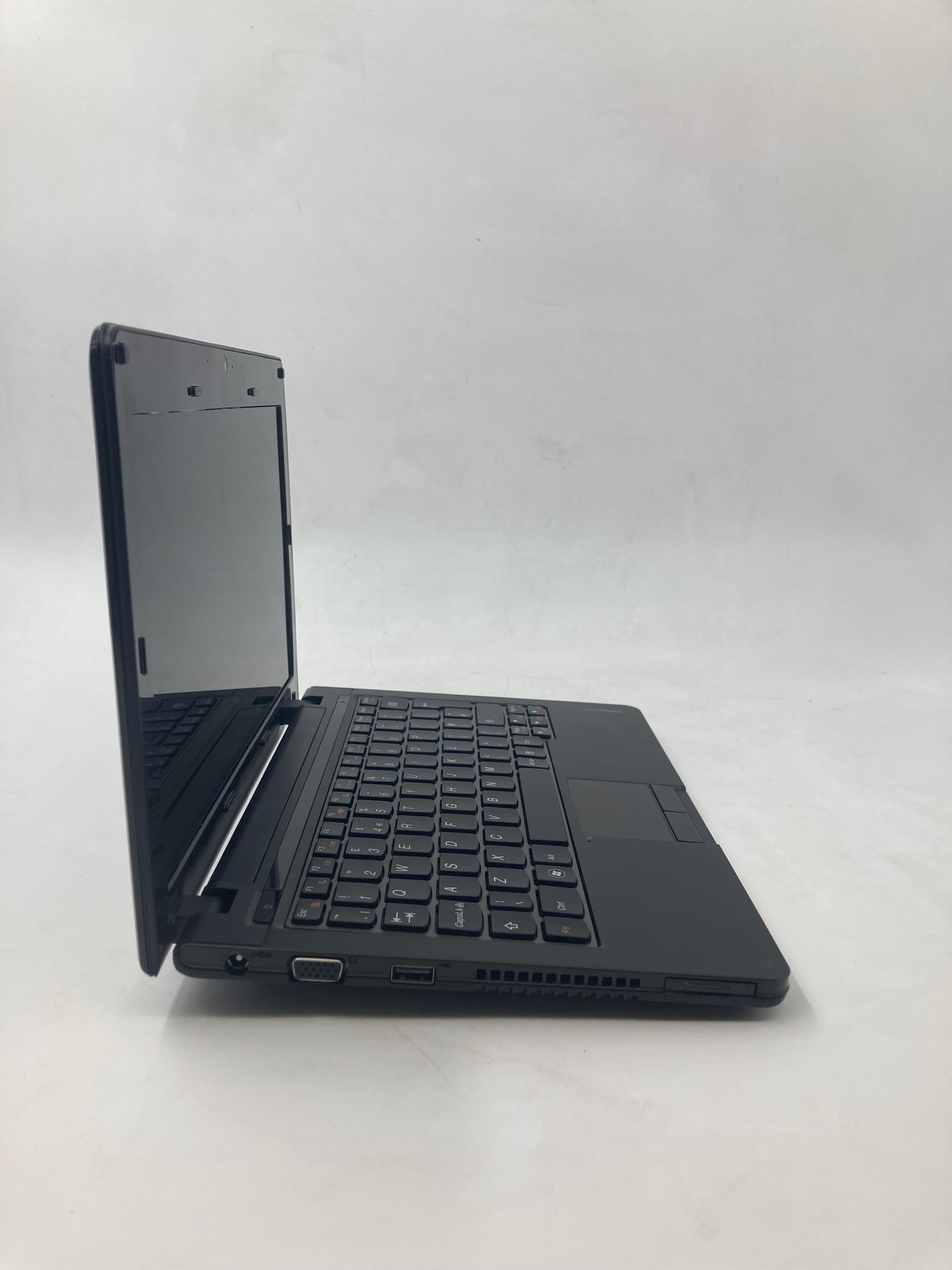 Lenovo Laptop IdeaPad S205 11.6" Intel Celeron 4GB RAM No HDD *Spares*