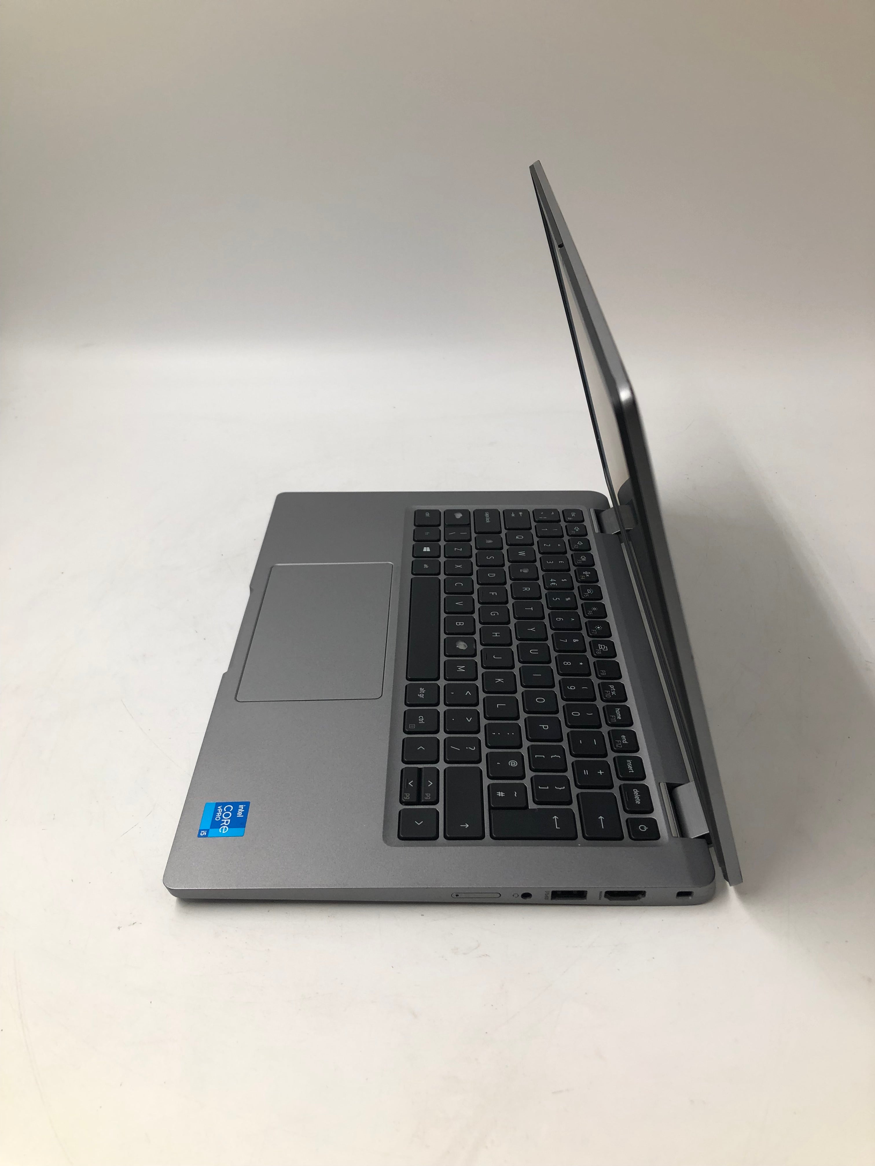 Dell Latitude 5320 13" Screen i5 11th Gen 8GB RAM 256GB SSD W11