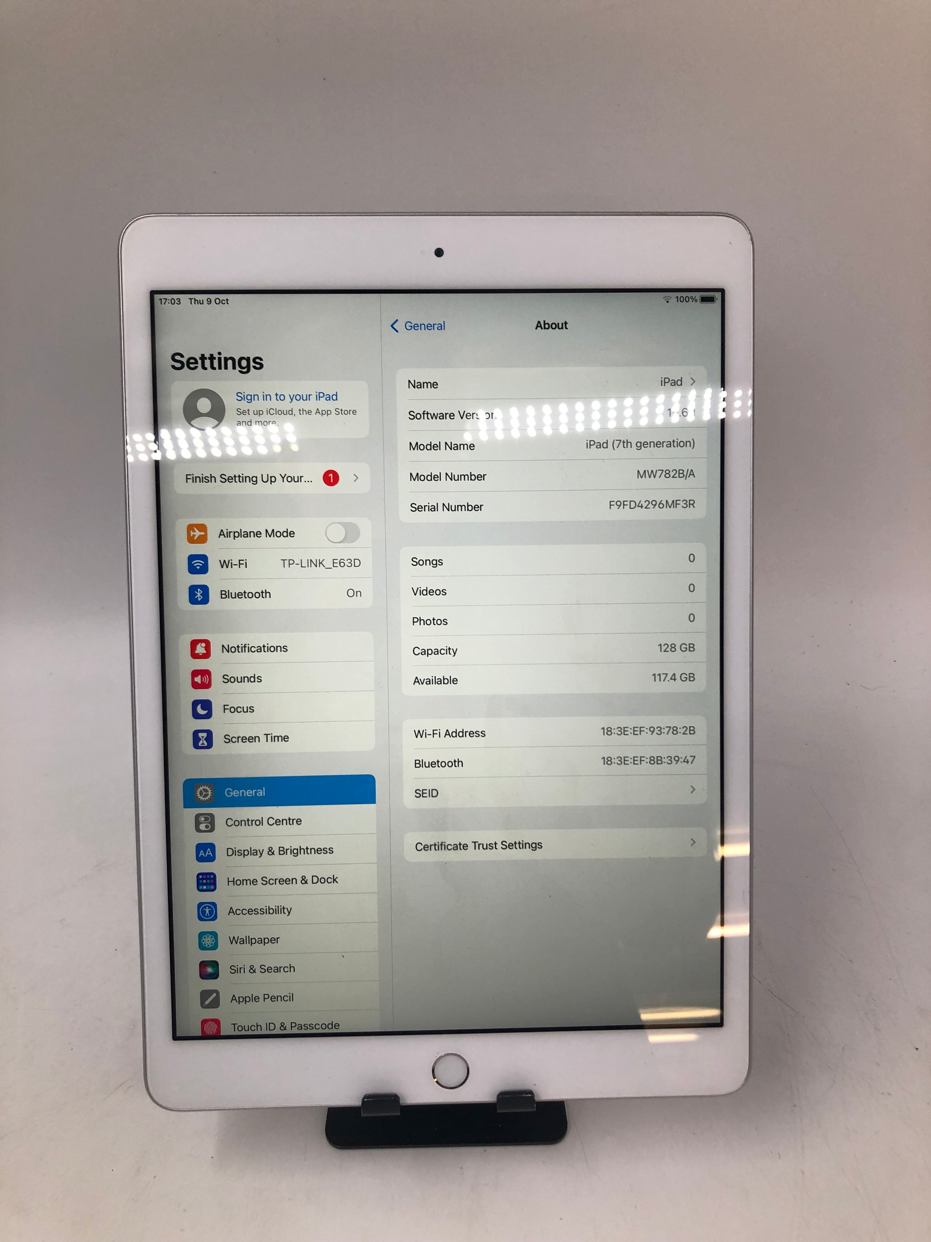 Apple iPad 7th Generation 2019 10.2" Screen 128GB Storage Silver Wi-Fi Only