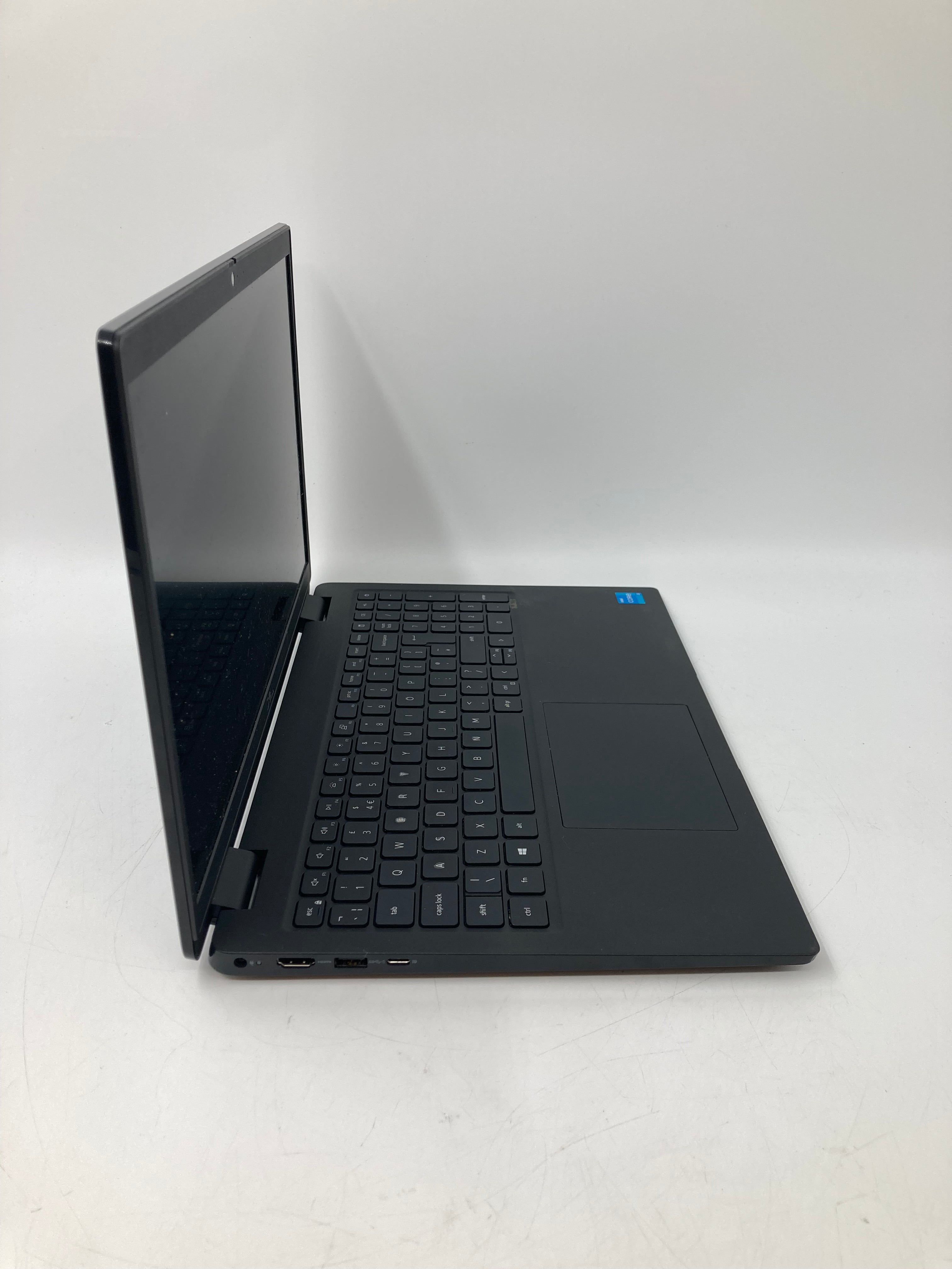 Dell Latitude 3520 | 15.6" FHD | i3 11th Gen CPU | 8GB RAM | 256GB SSD | W11 | Grade C
