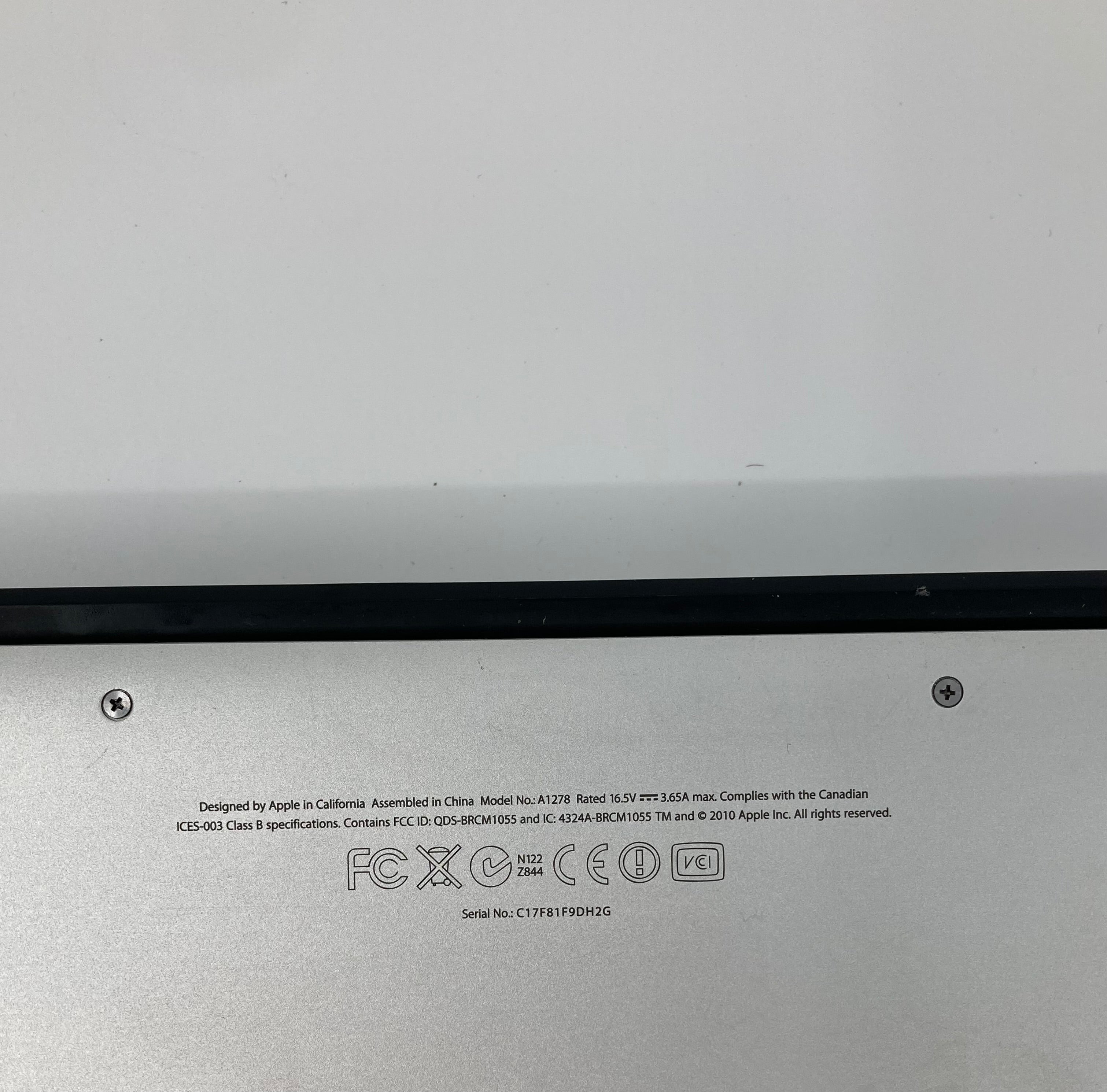 Apple MacBook Pro 2008 13" Screen No Motherboard No HDD *Spares*