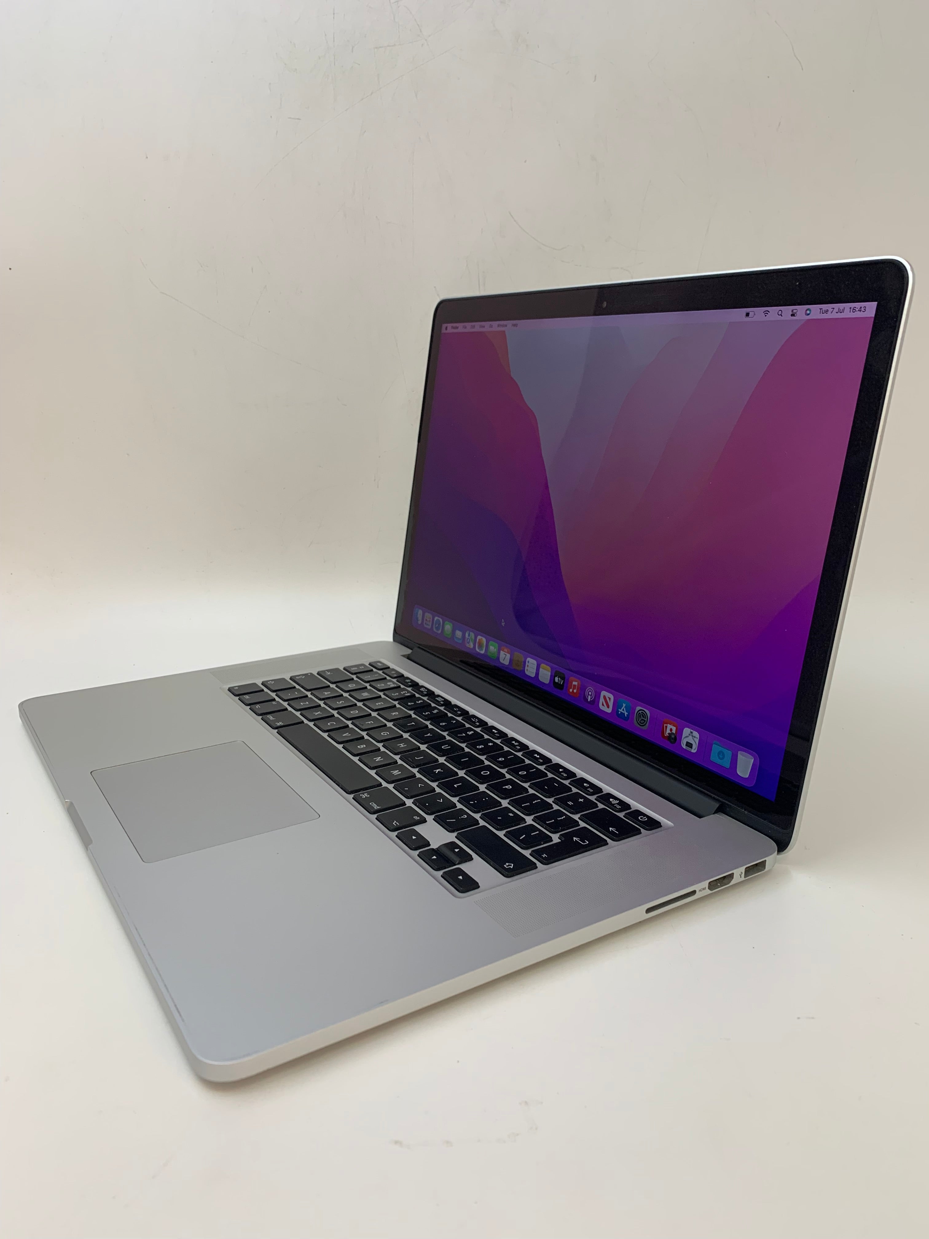 Apple MacBook Pro M2015 | 15.4" Retina | Intel Core i7 | 16GB RAM | 256GB SSD | macOS