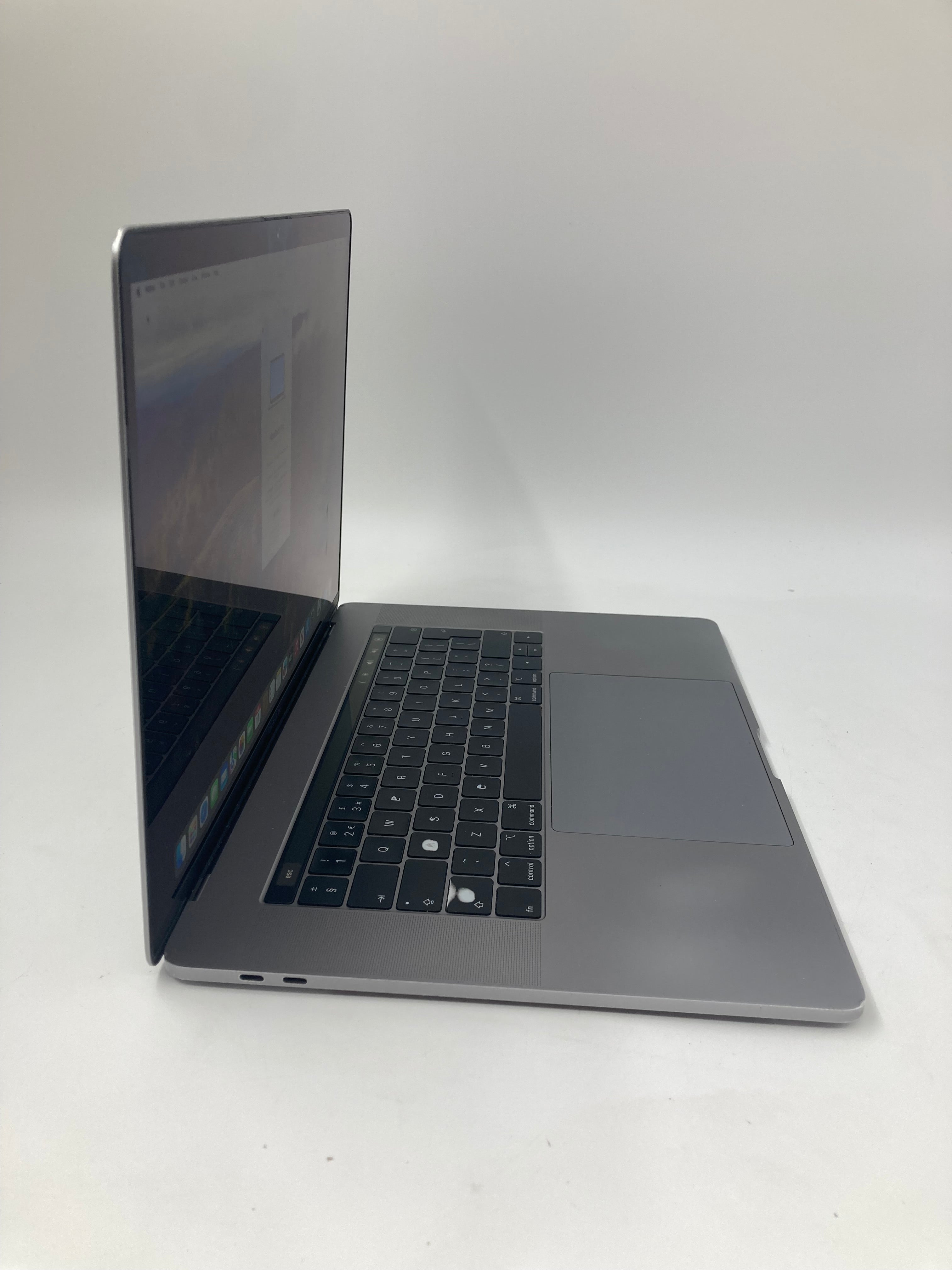 Apple MacBook Pro 2019 15" Screen A1990 i7 8th Gen 16GB RAM 256GB SSD OS Sonoma