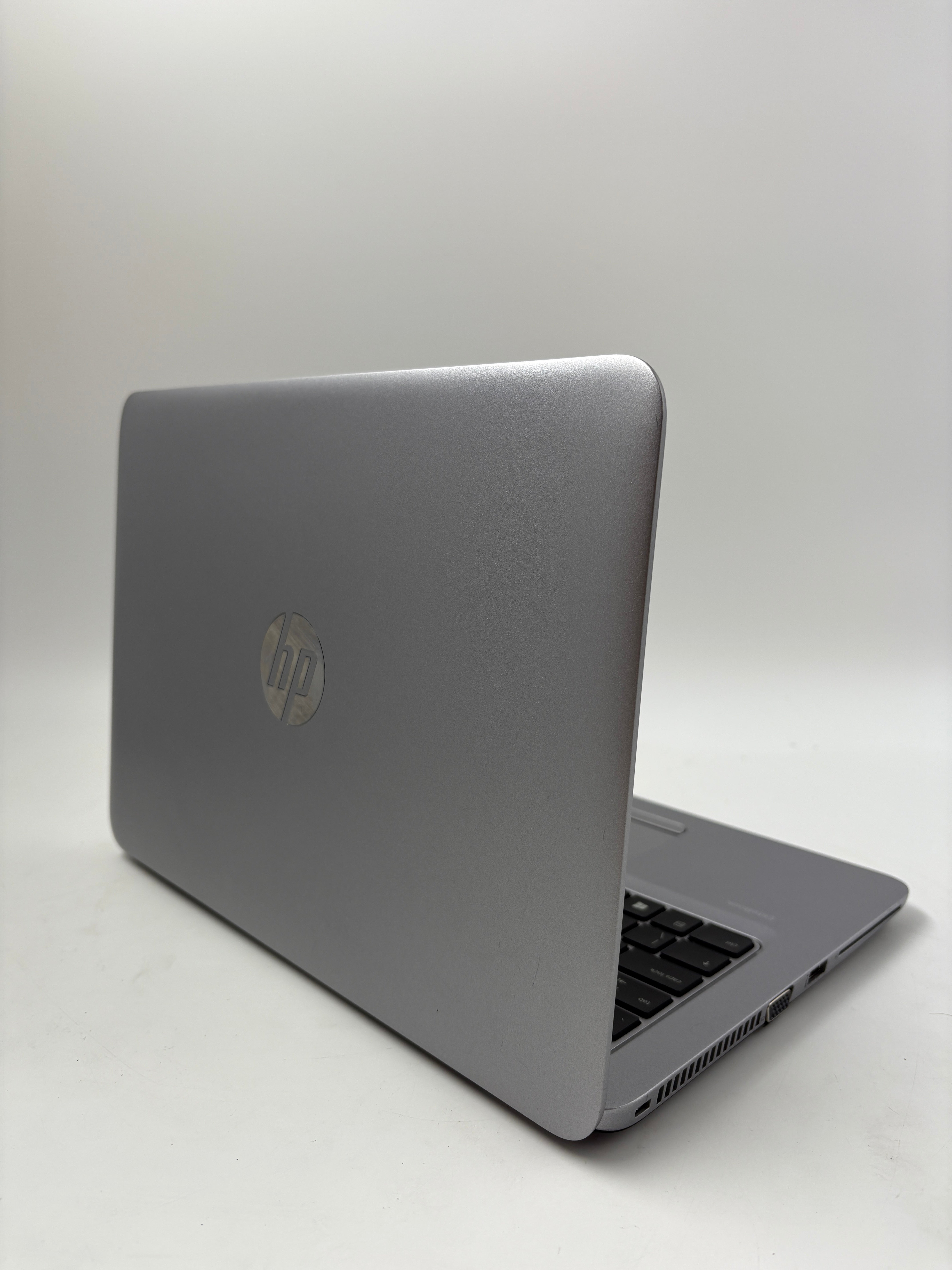 HP Laptop EliteBook 820 G3 12.5" Screen i5 6th Gen 8GB RAM 128GB SSD W10