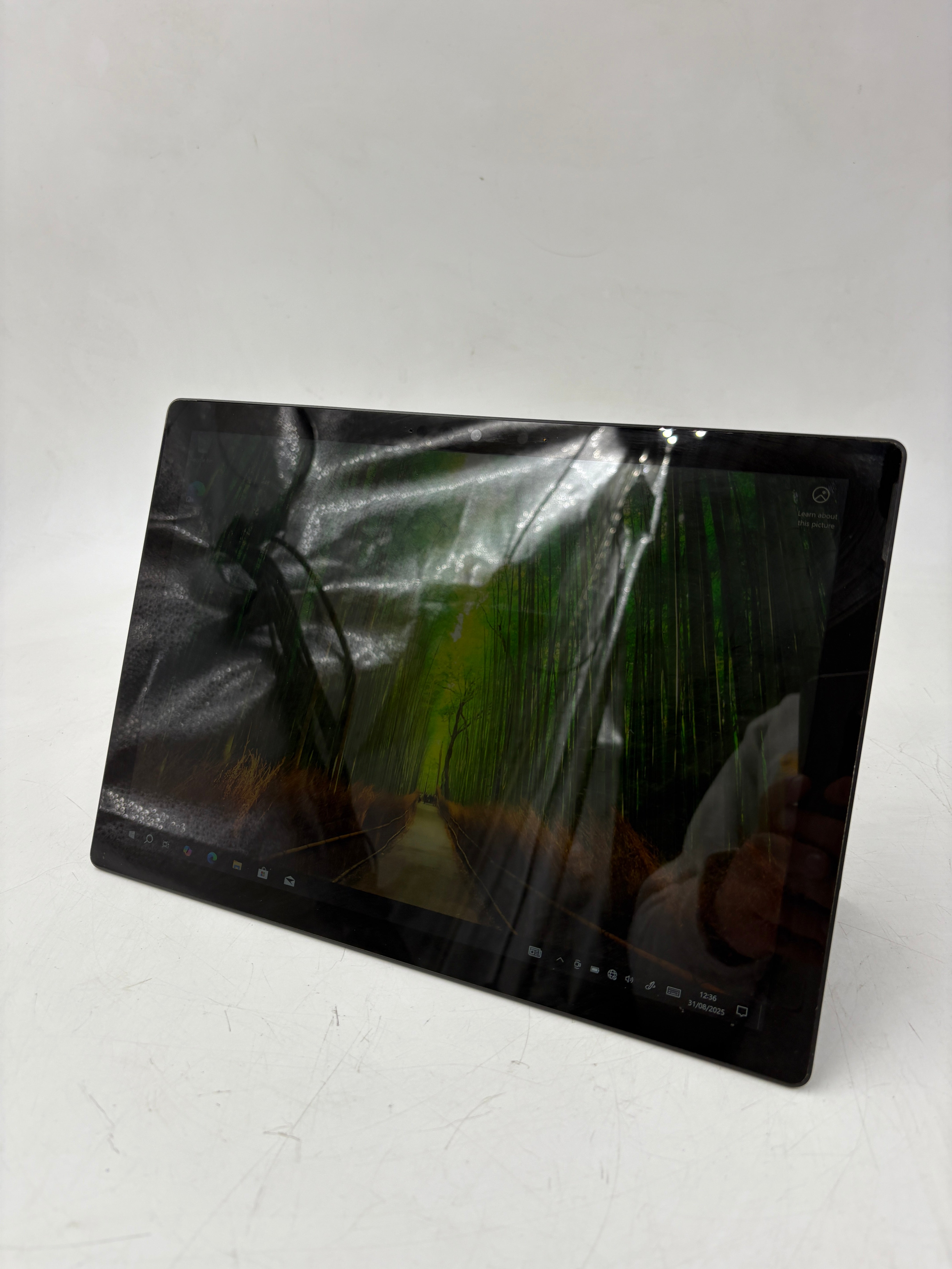 Microsoft Surface Pro 7 12.3" TouchScreen i7 10th Gen 16GB RAM 256GB SSD W10