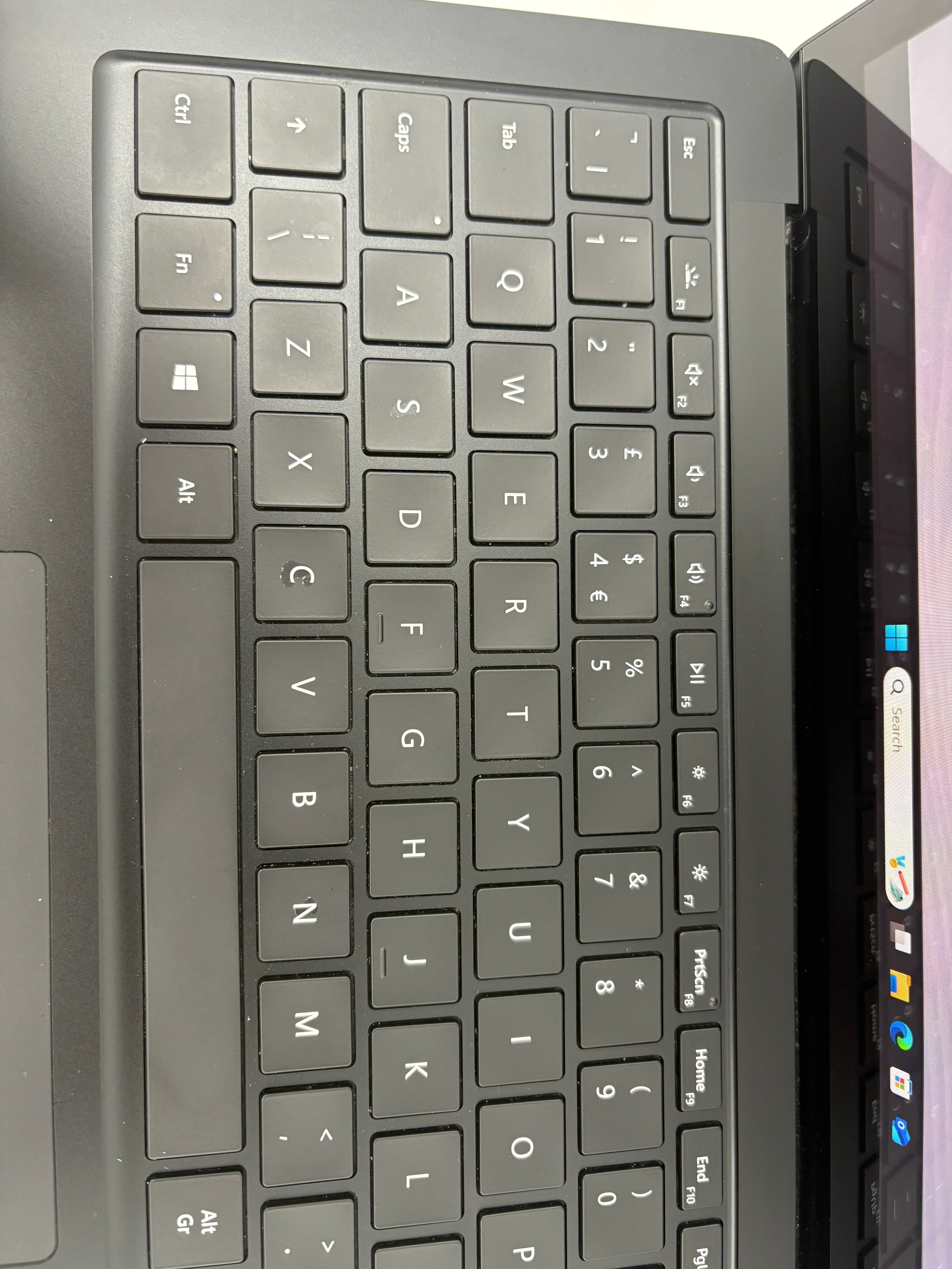 Microsoft Surface Laptop 3 13.5" Screen i5 10th Gen 8GB RAM 256GB SSD W11
