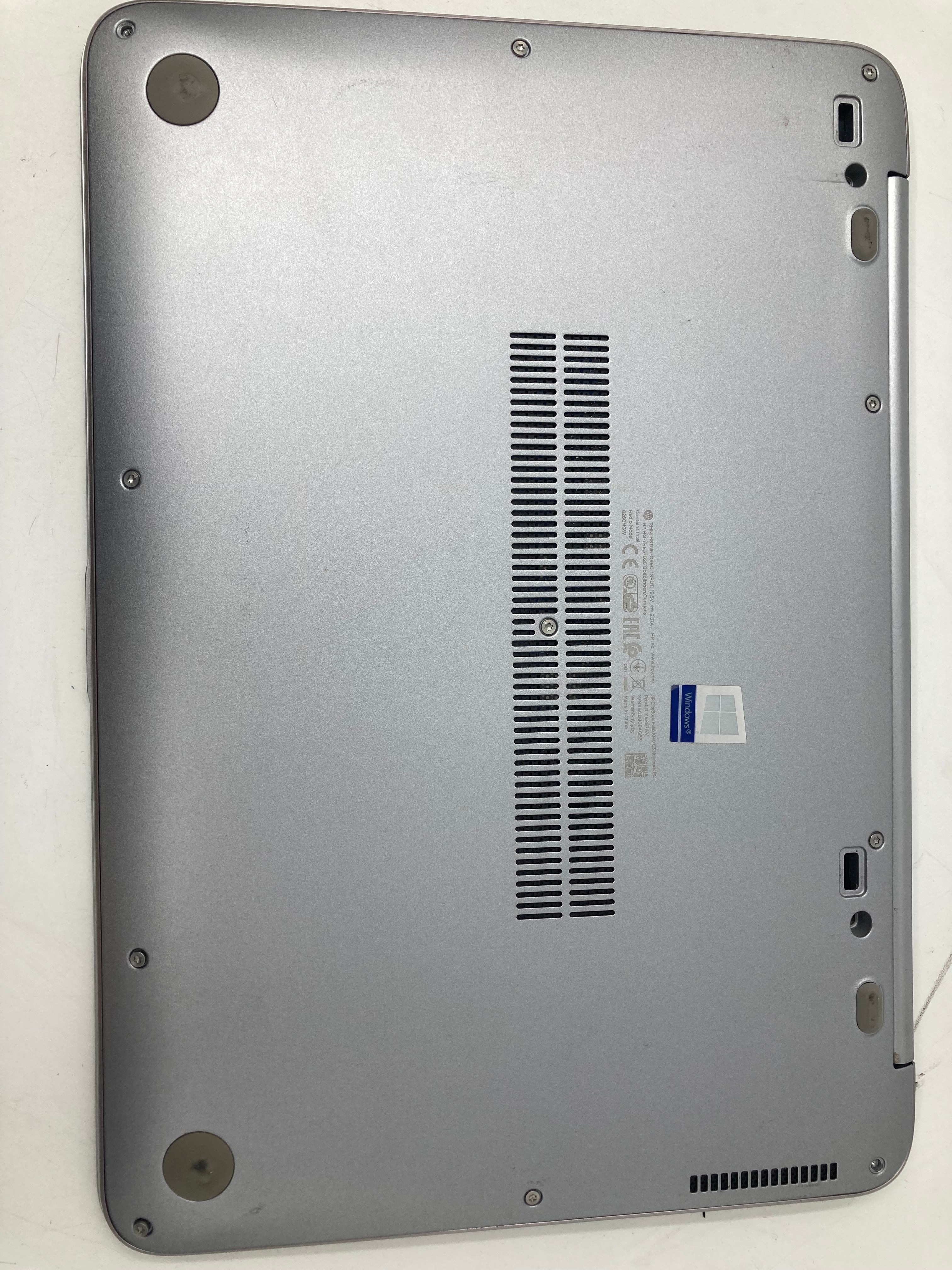HP EliteBook Folio 1040 G3 14" Screen i5 6th Gen 8GB RAM 128GB SSD Win 10