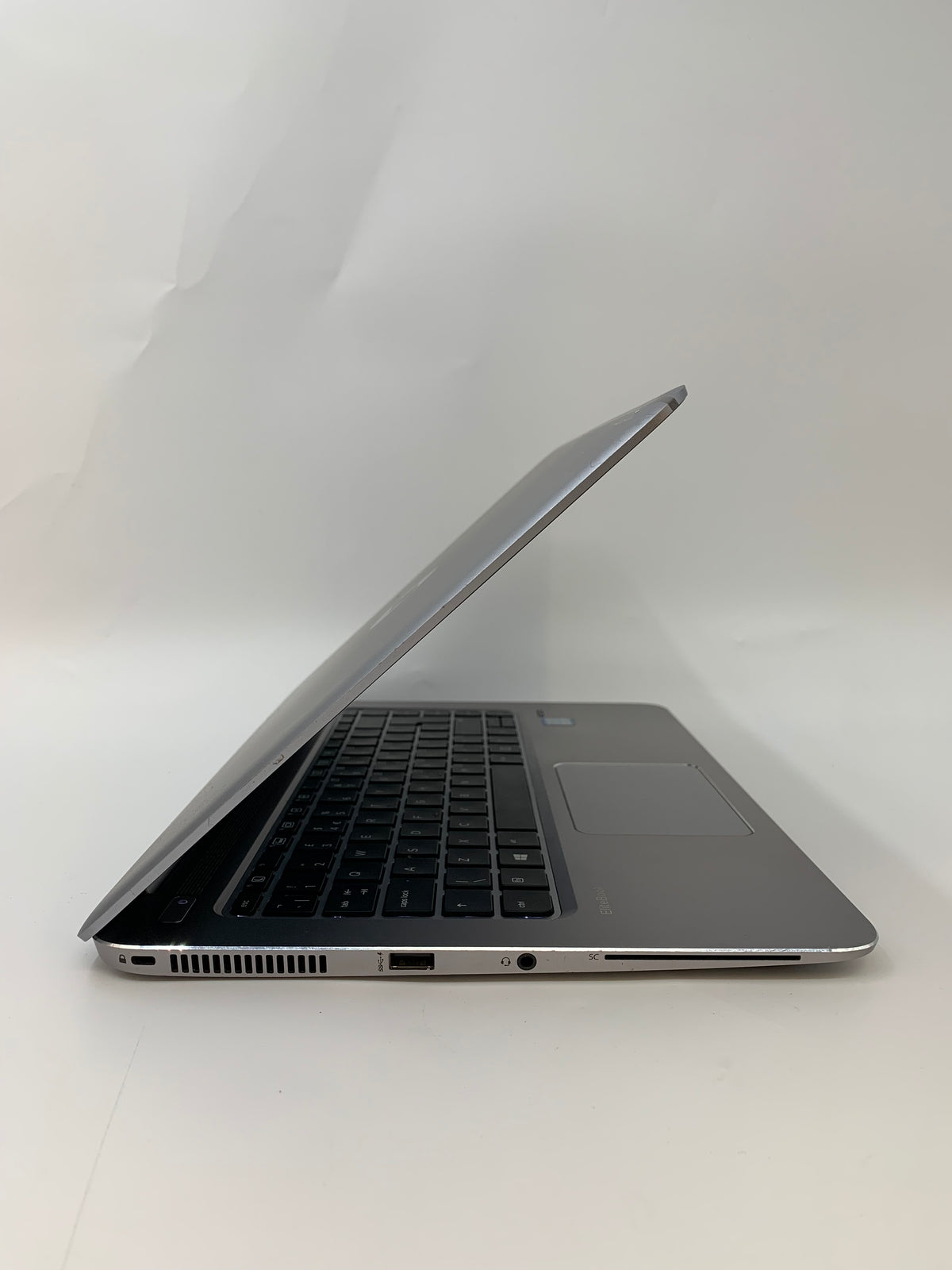 HP EliteBook Folio 1040 G3 | 14" QHD | i5 6th Gen | 8GB RAM | 256GB SSD | W11 Pro