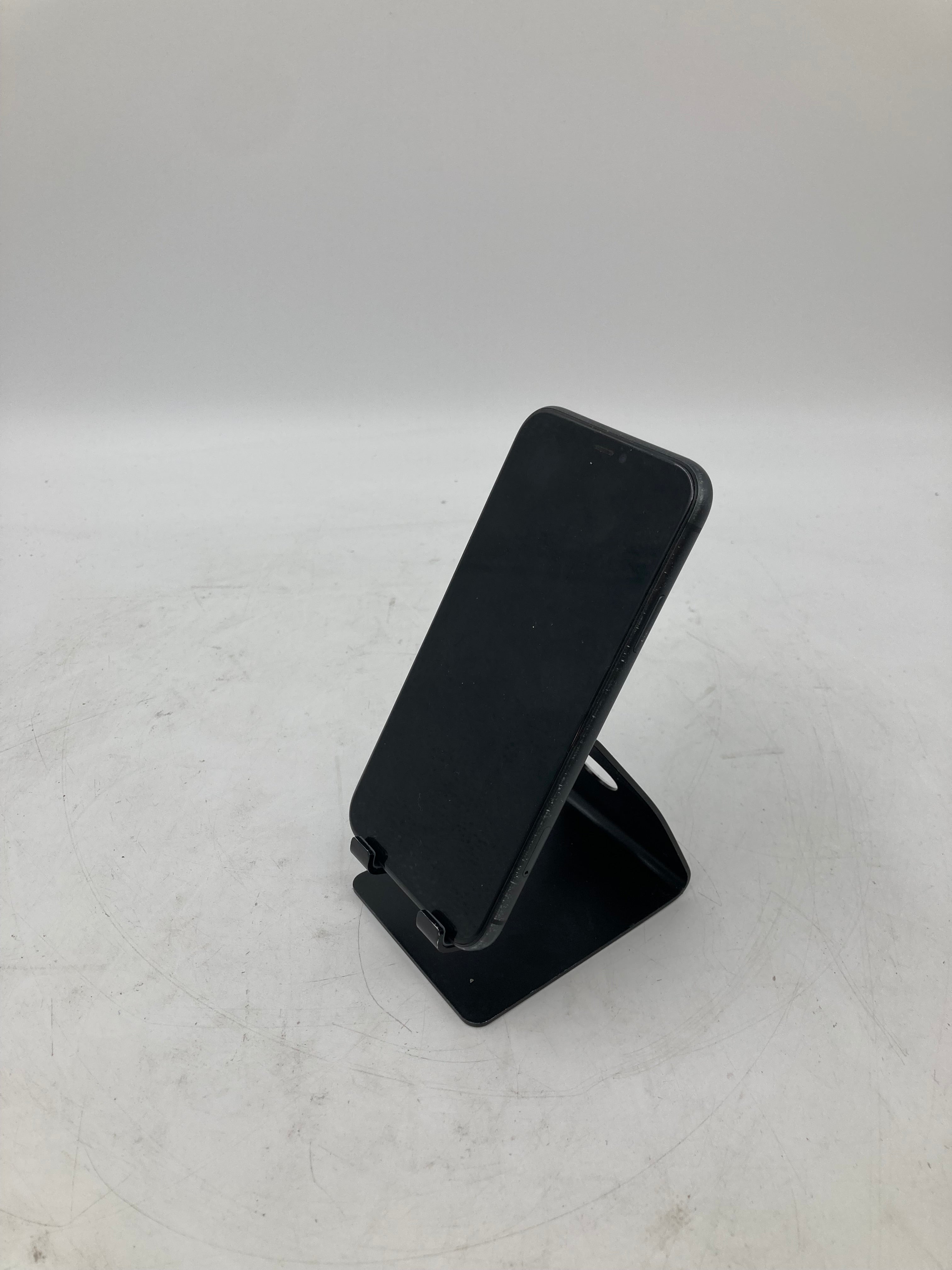 Apple iPhone 11 2019 6.1" Screen 64GB Storage Black Unlocked