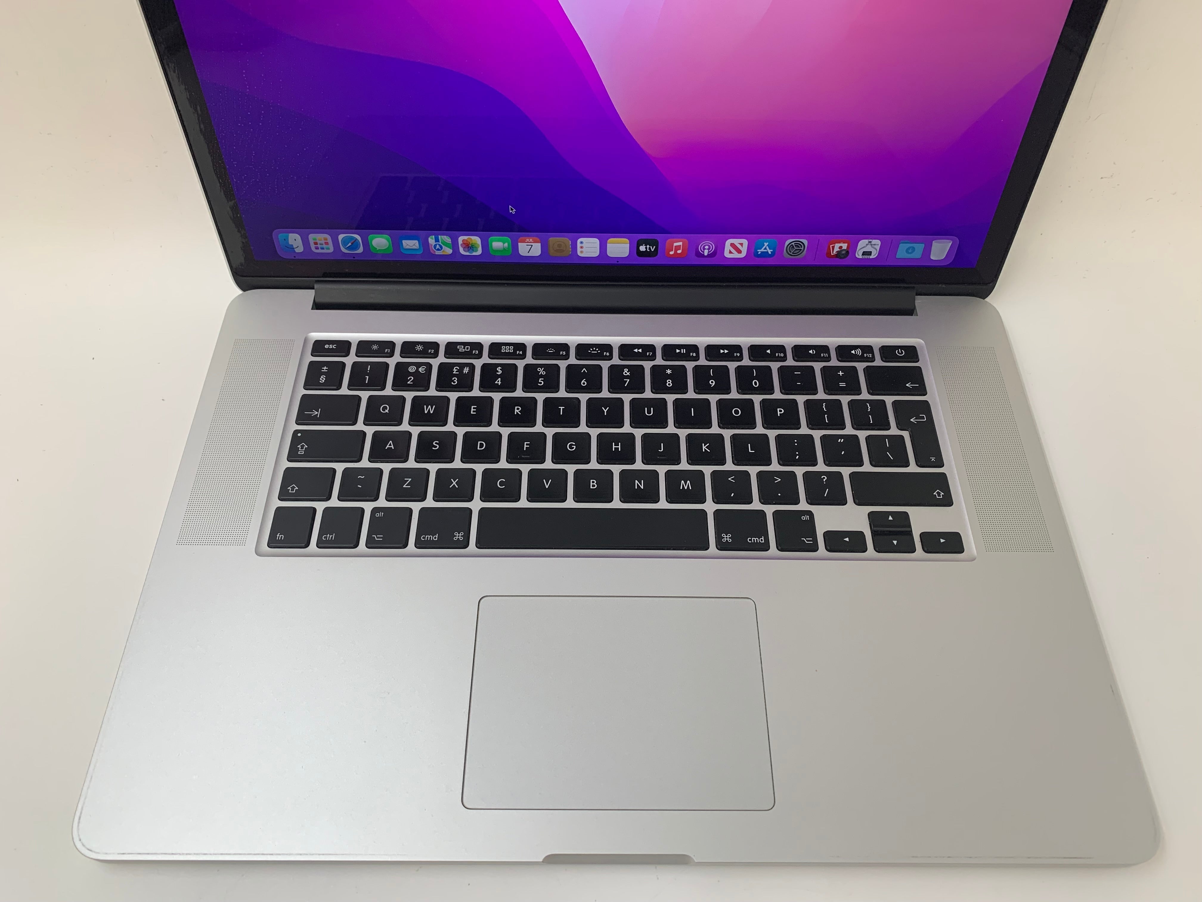 Apple MacBook Pro M2015 | 15.4" Retina | Intel Core i7 | 16GB RAM | 256GB SSD | macOS