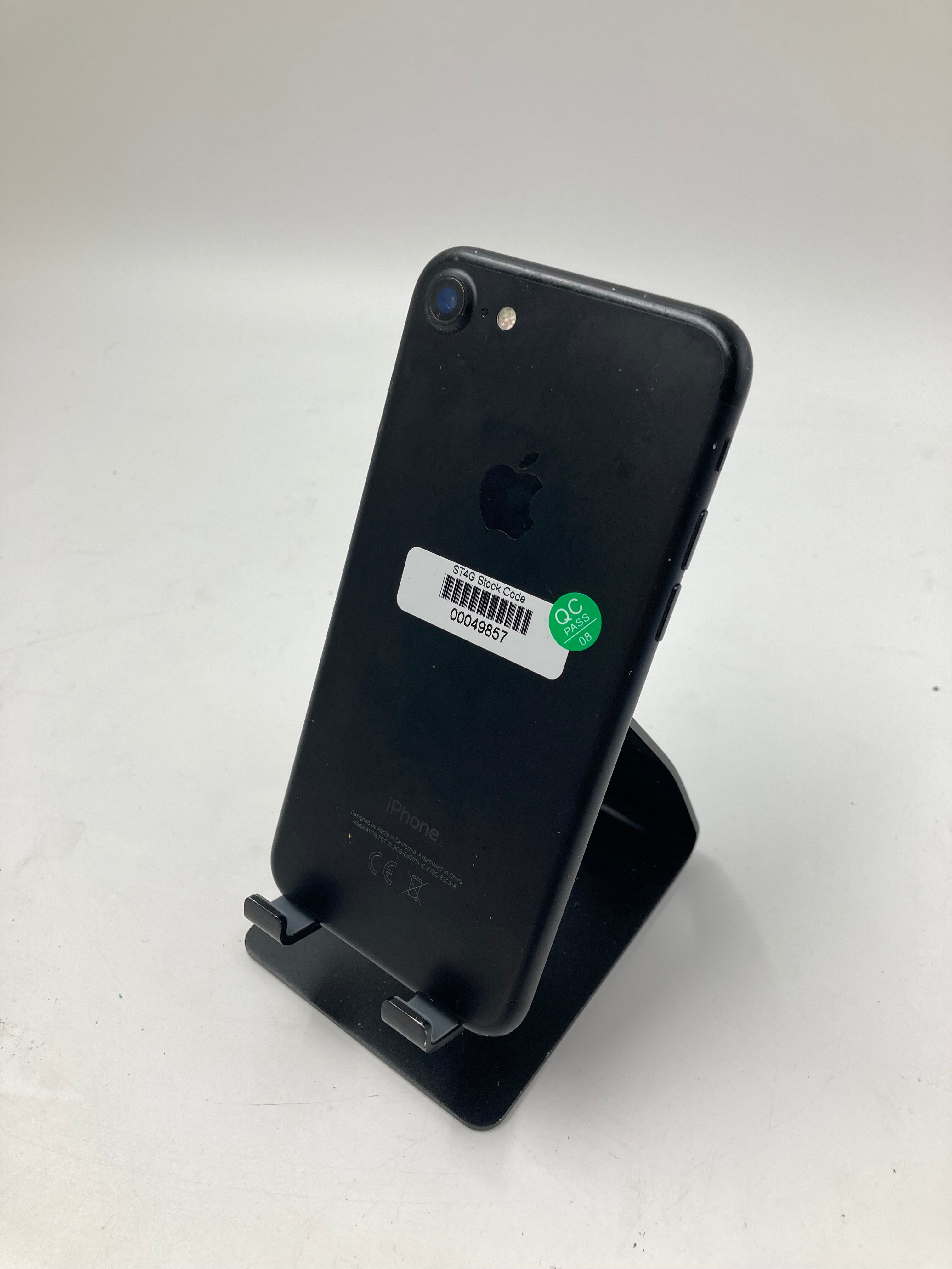 Apple iPhone 7 A1778 8 A1905 32GB 64GB Black Grey Lot of 6