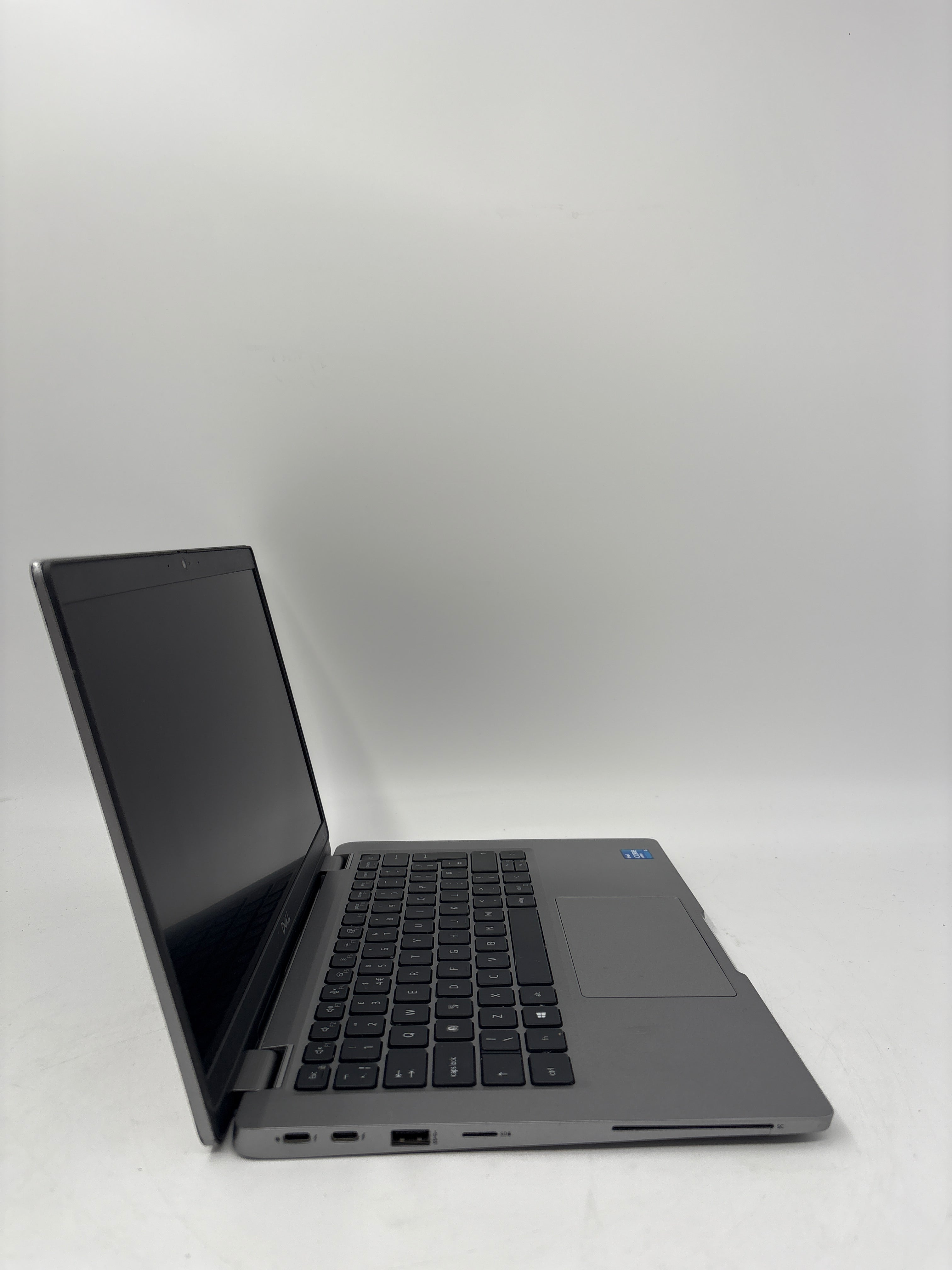 Dell Laptop Latitude 5320 13.3" Screen i5 11th Gen 8GB RAM NO SSD NO OS *Spares*