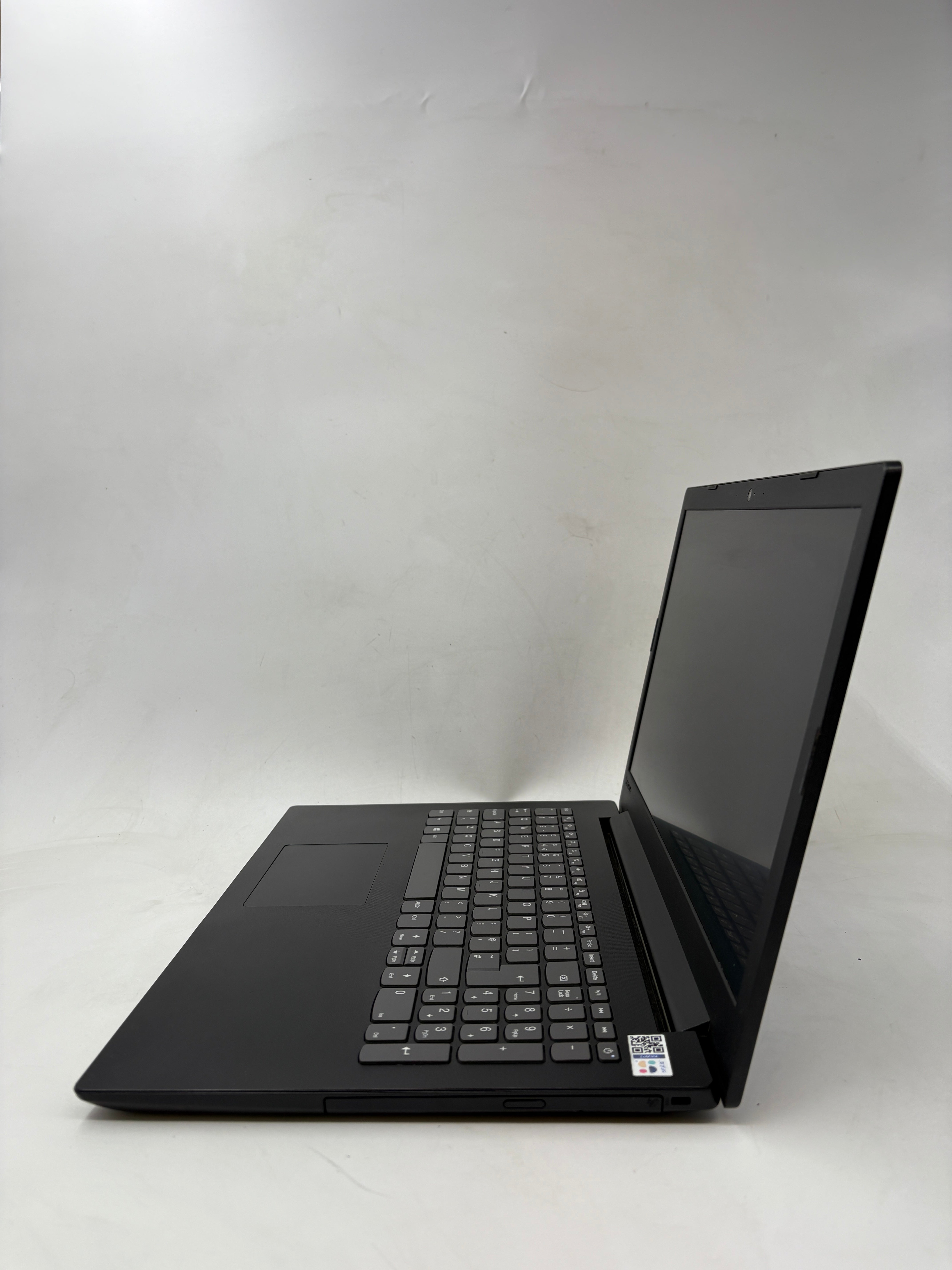 Lenovo Laptop V145-15AST 15.6" Screen A9-9425 4GB RAM NO SSD NO OS