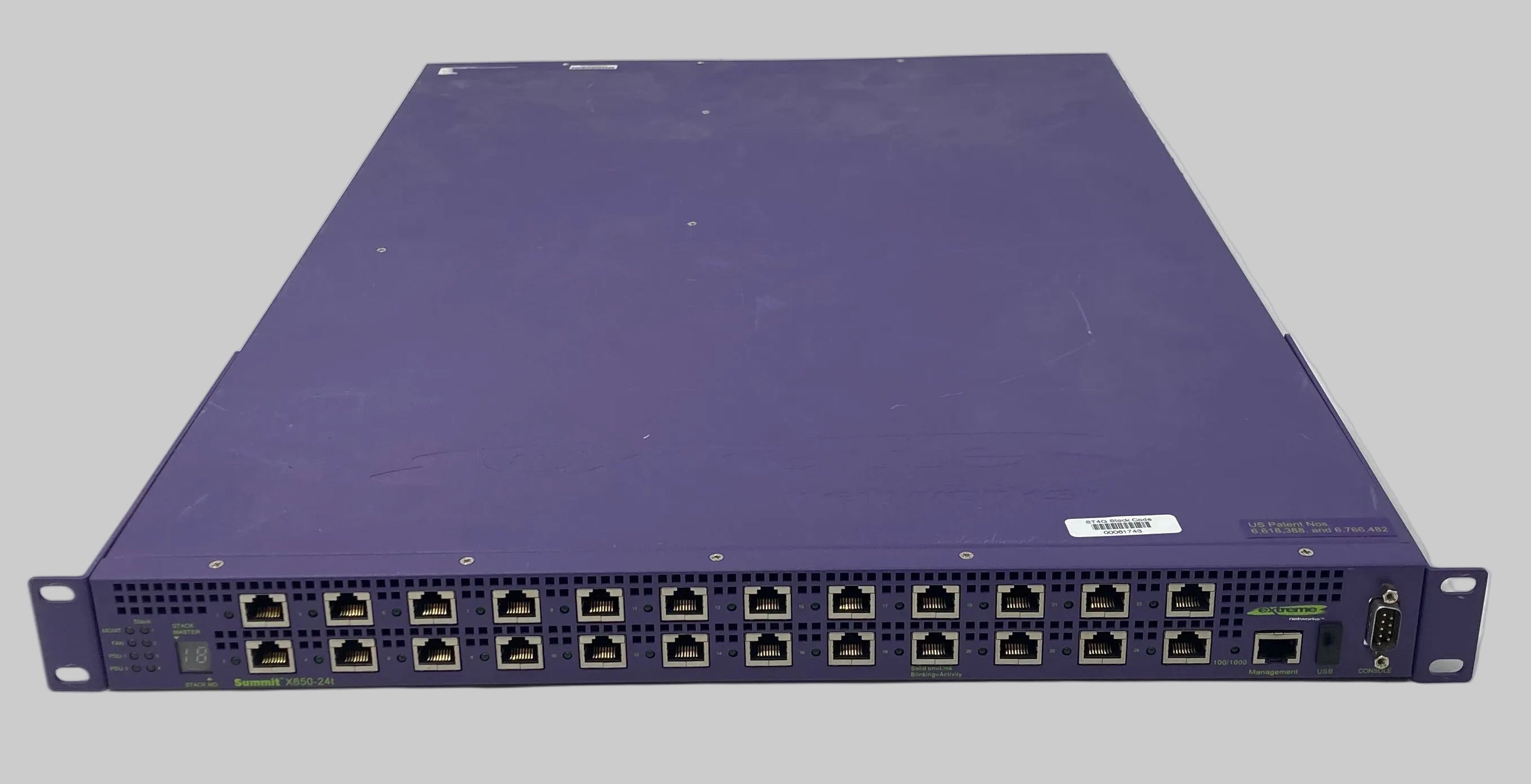Extreme Networks Summit X650-24t 24-Port 10GbE Switch Front View showing ethernet ports