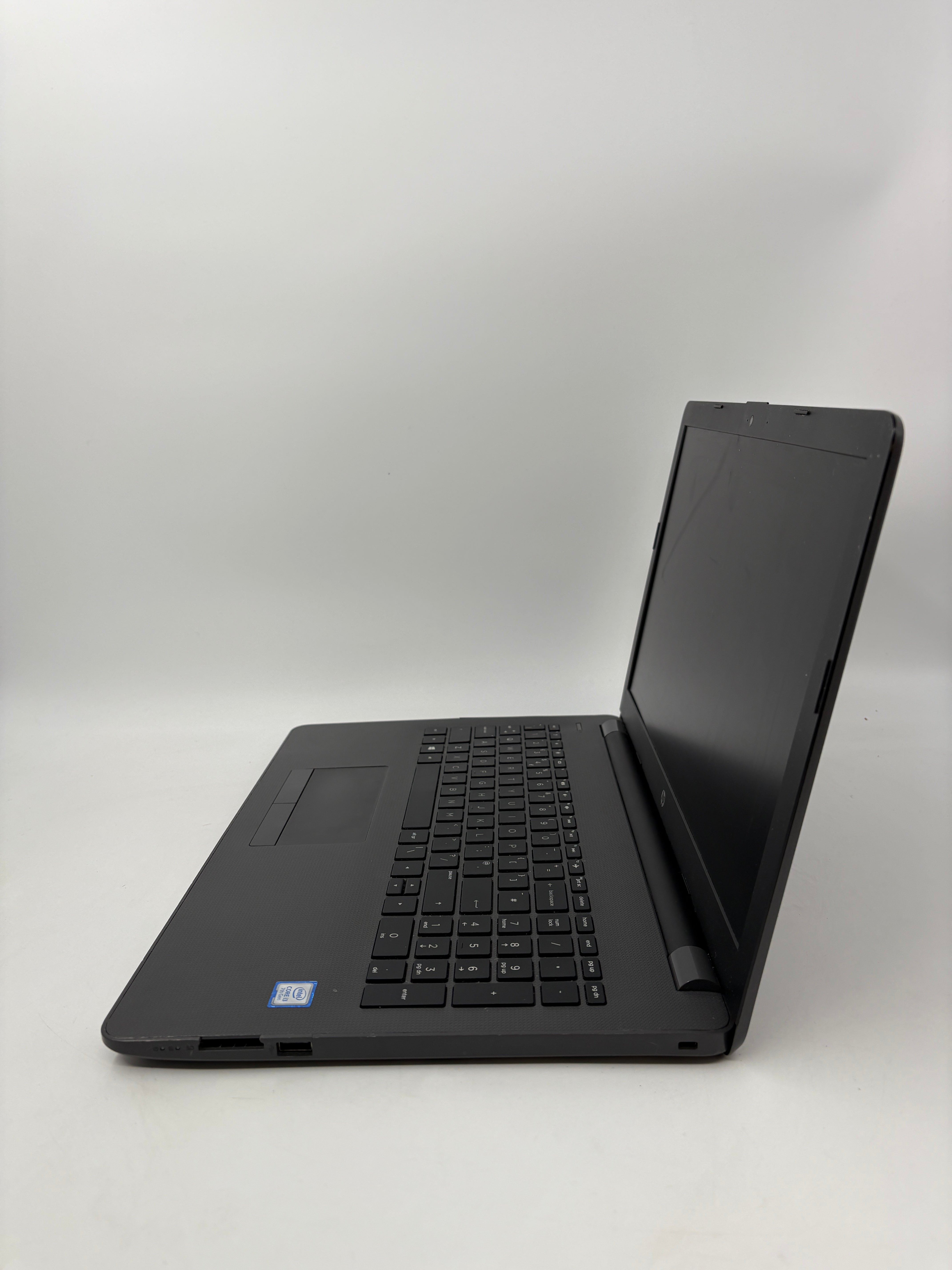 HP Laptop 250 G6 15.6" Screen i3 7th Gen 8GB RAM NO SSD NO OS