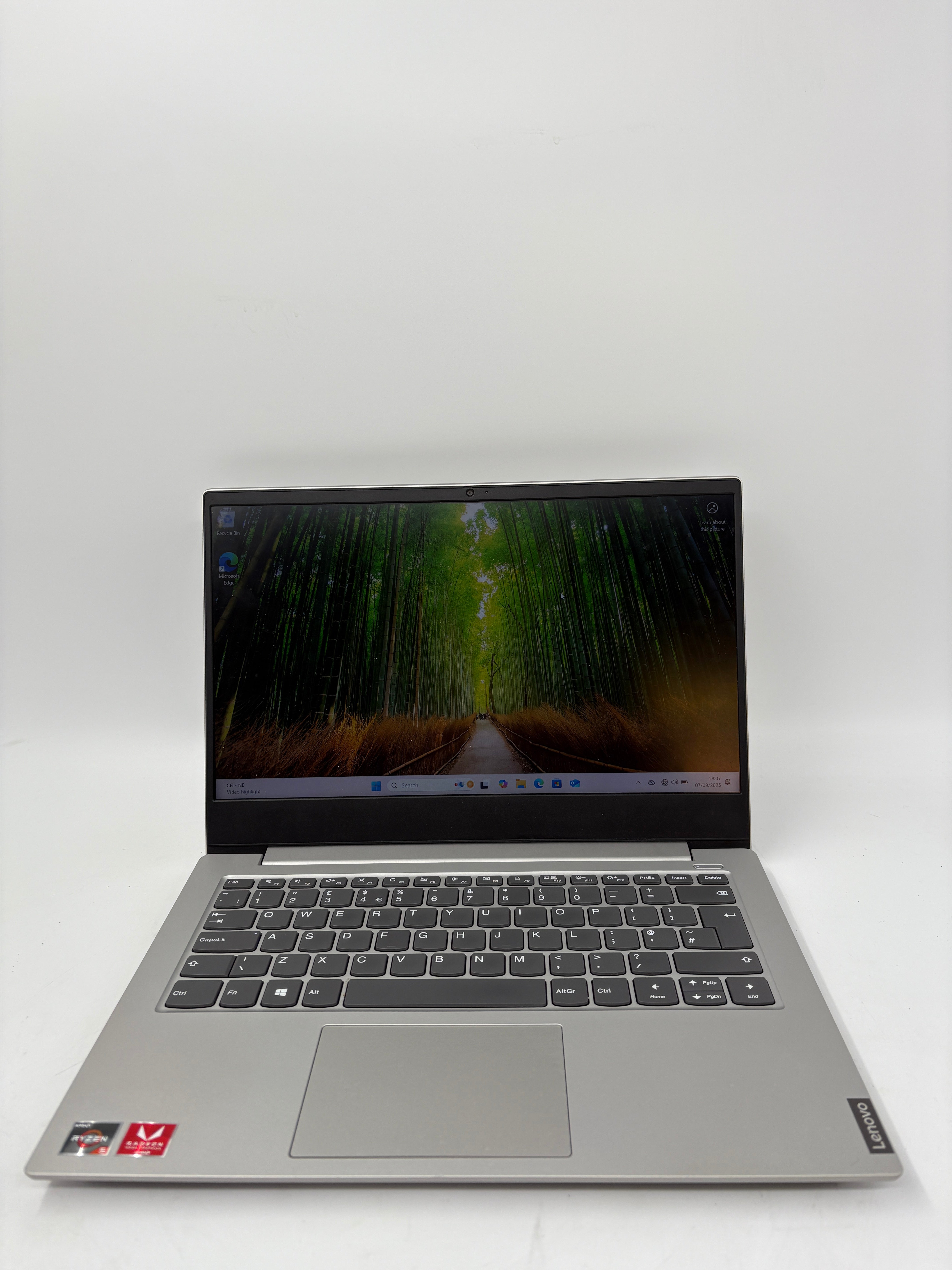 Lenovo Ideapad S340 14" Screen Ryzen 5 3500U 8GB RAM 256GB SSD W11