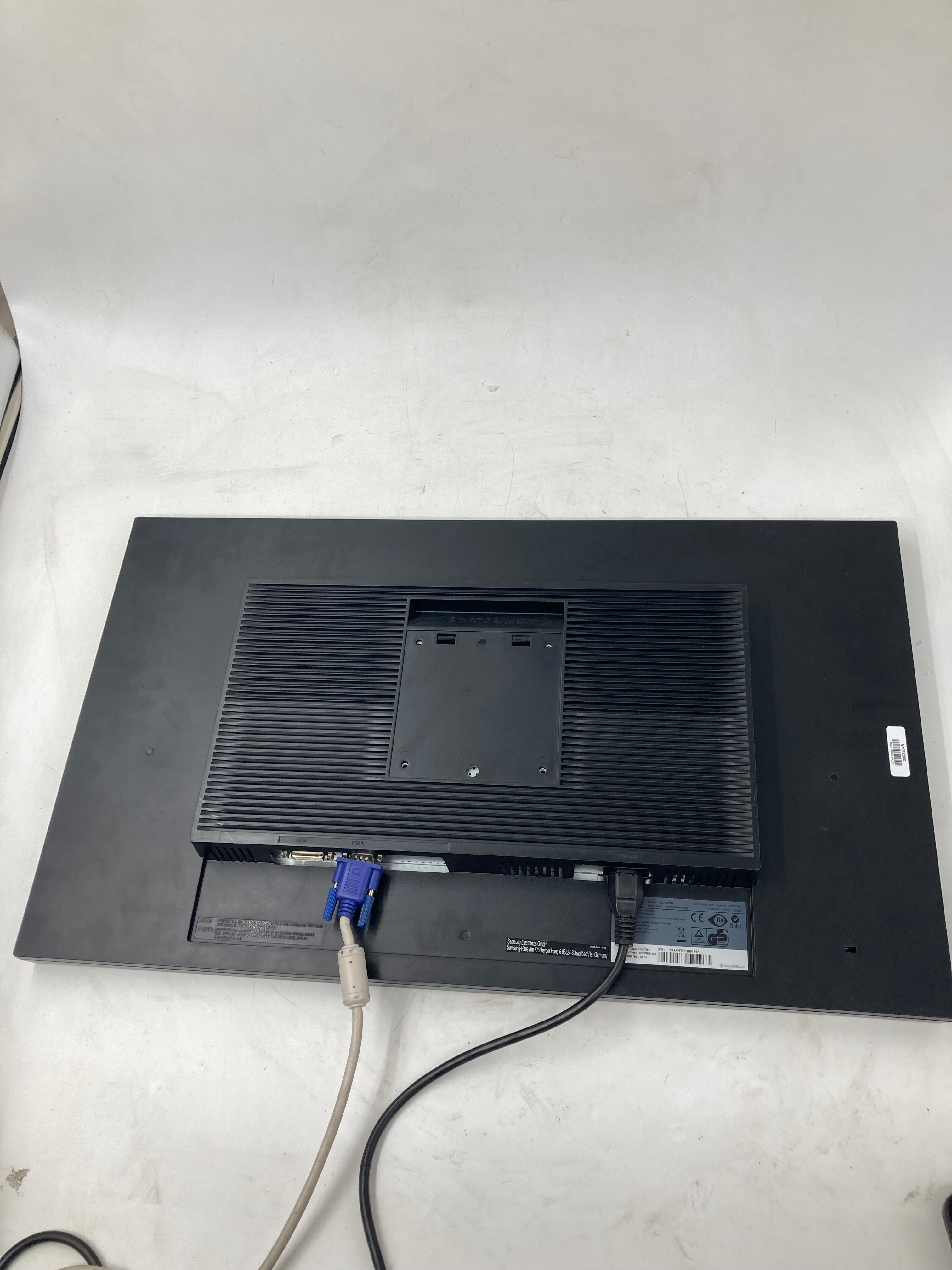 Dell Samsung Lenovo HP Monitor 19" 22" 23" 27" DisplayPort HDMI VGA DVI Lot of 4