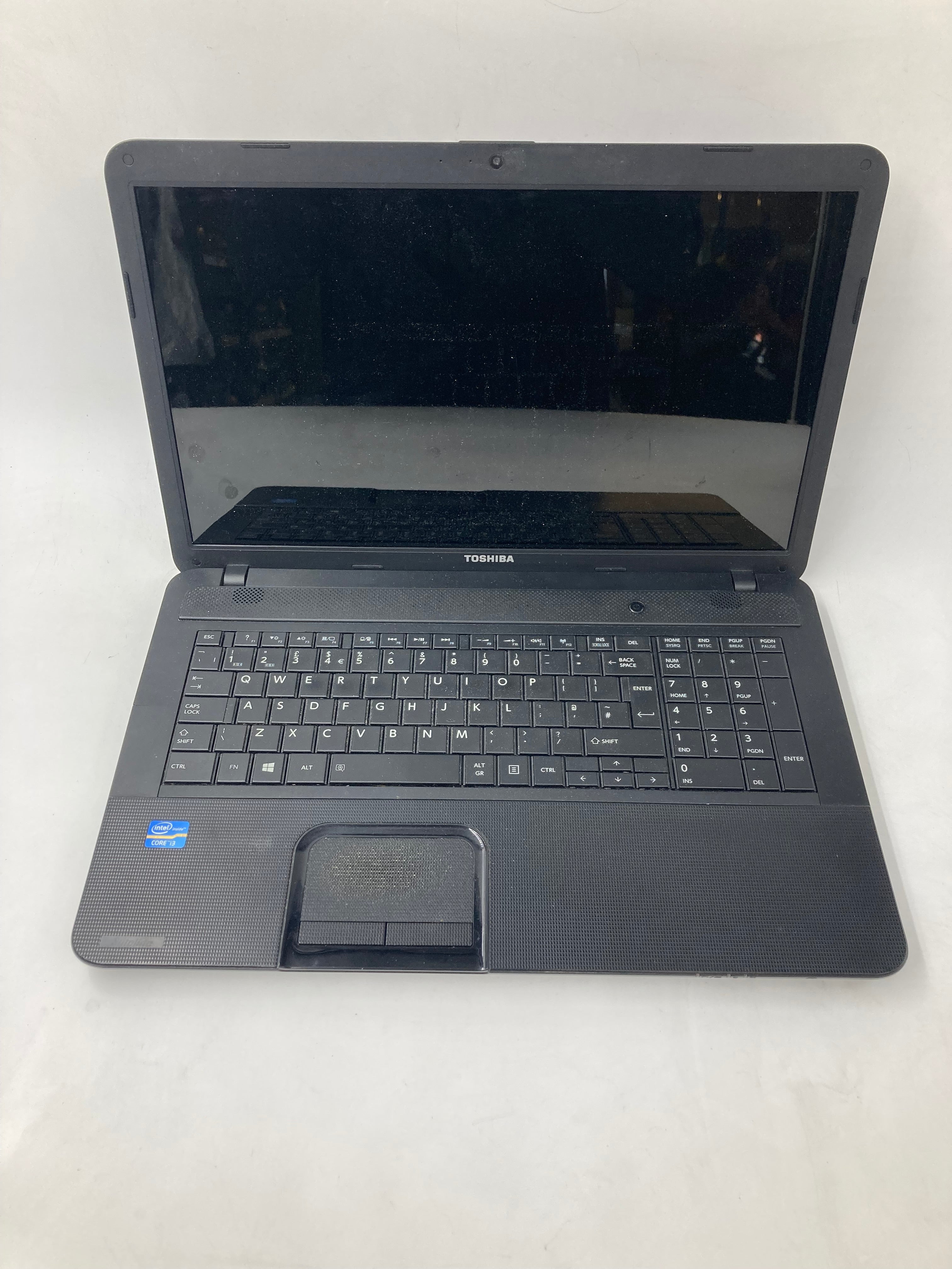 Toshiba Laptop Sattelite C870-1H2 15.6" Core i3 No RAM No HDD No OS *Spares*