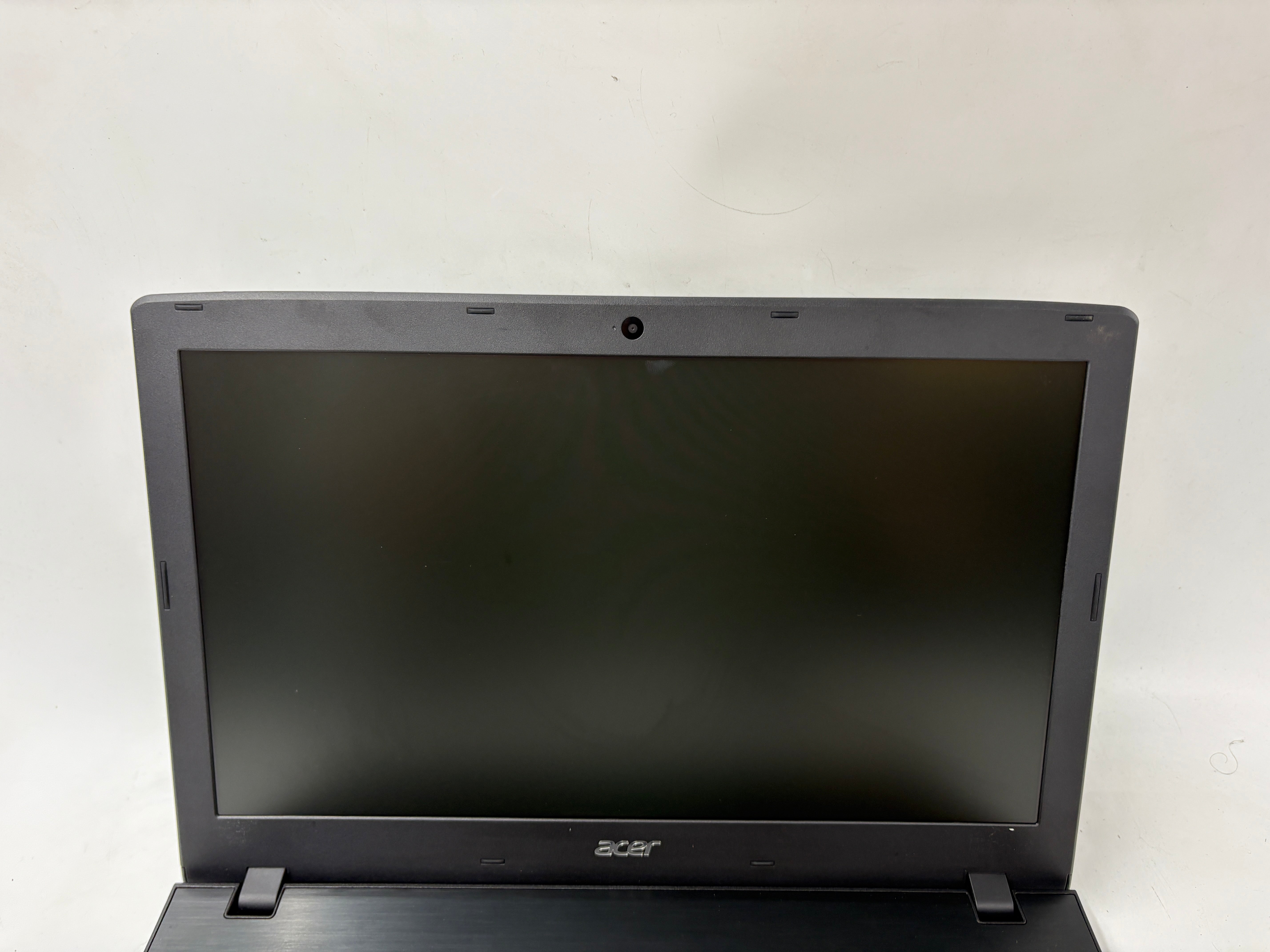 Acer Laptop Travelmate P259 15.6" Screen i3 6th Gen 4GB RAM NO SSD NO OS