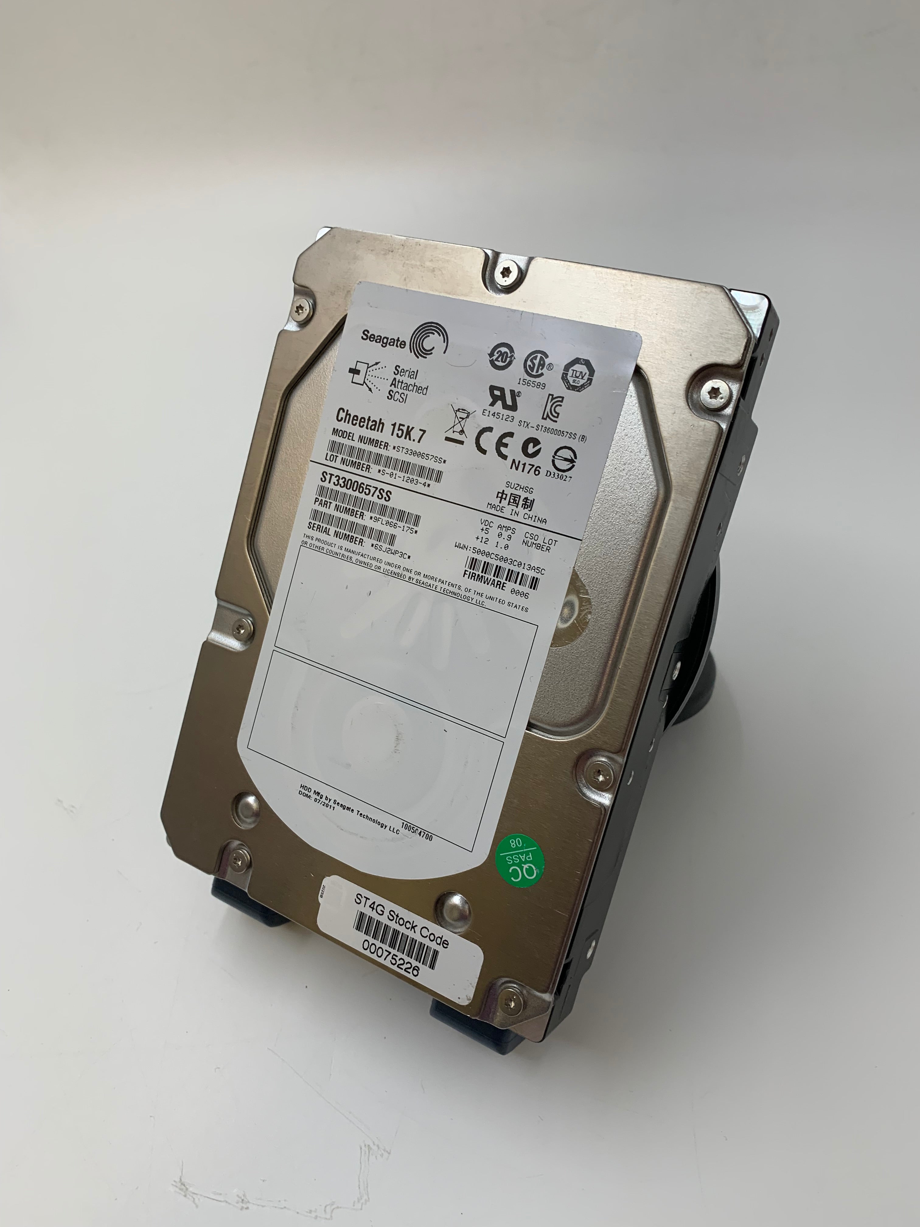 Mixed Brands HDDs | 300GB | SAS | 3.5 inch | 6Gbps | 15K RPM | Lot of 7