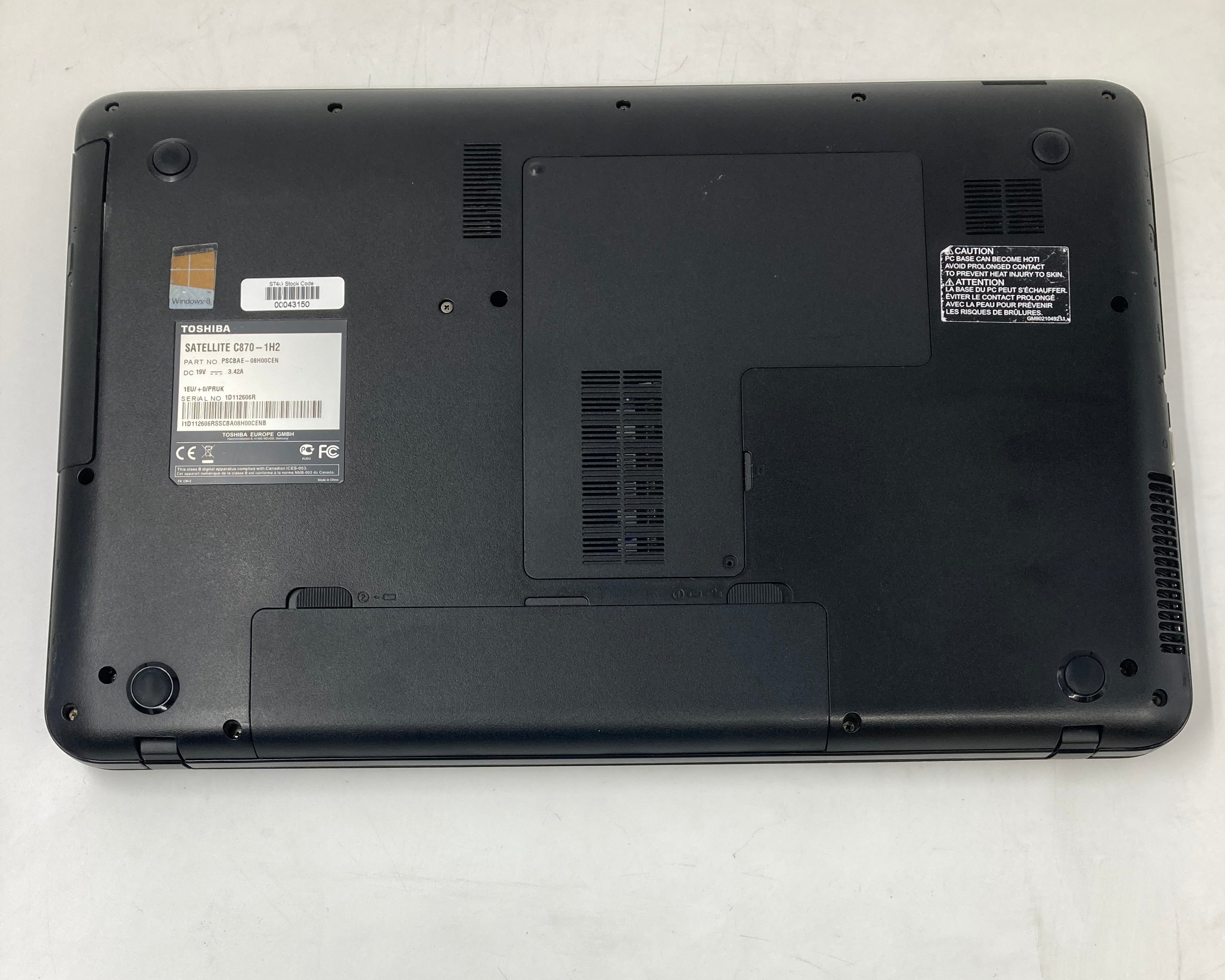 Toshiba Laptop Sattelite C870-1H2 15.6" Core i3 No RAM No HDD No OS *Spares*