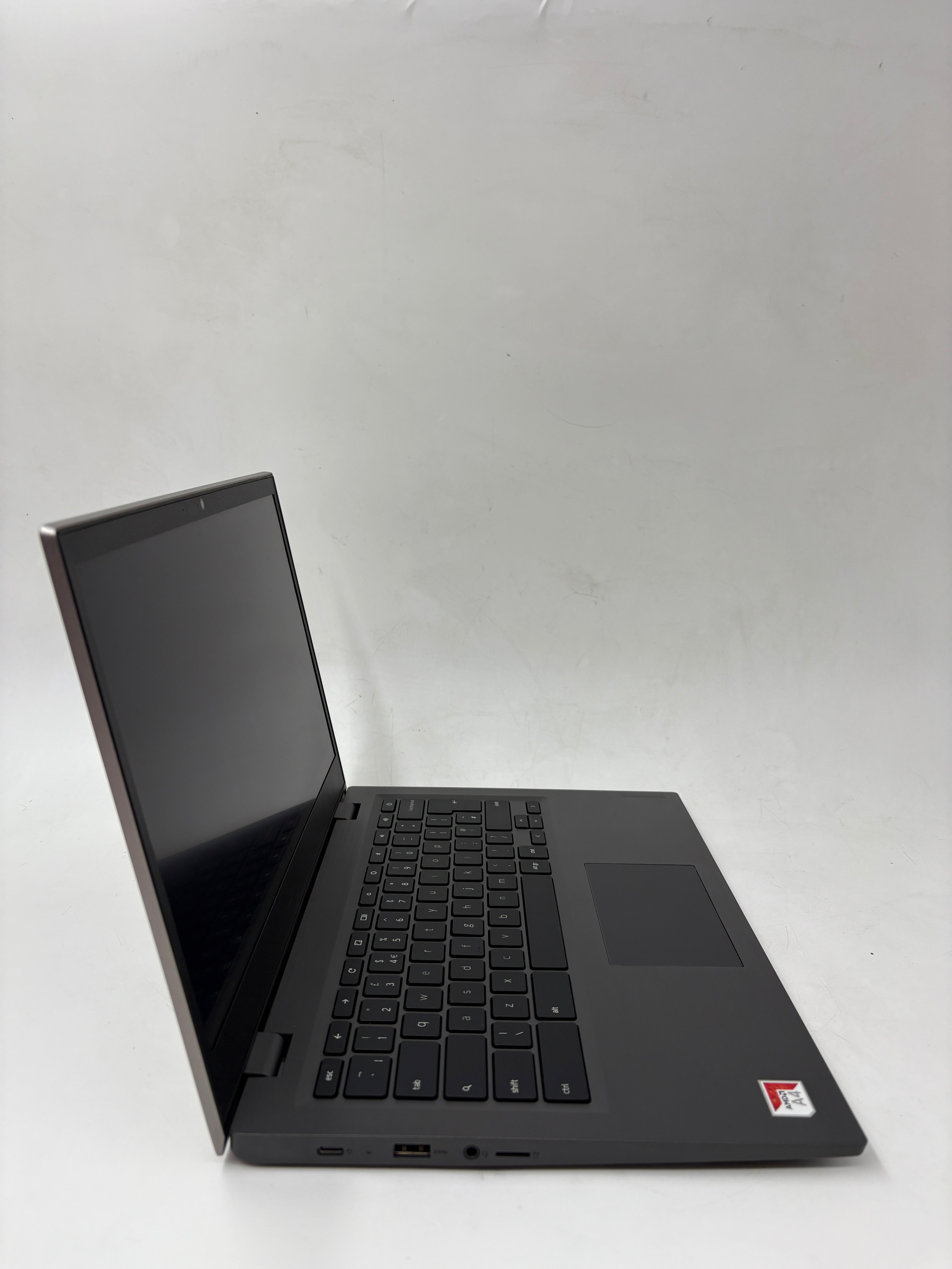 Lenovo Chromebook S345-14AST 14" Screen AMD A4-9120C Radeon R4 4GB RAM 2GB SSD