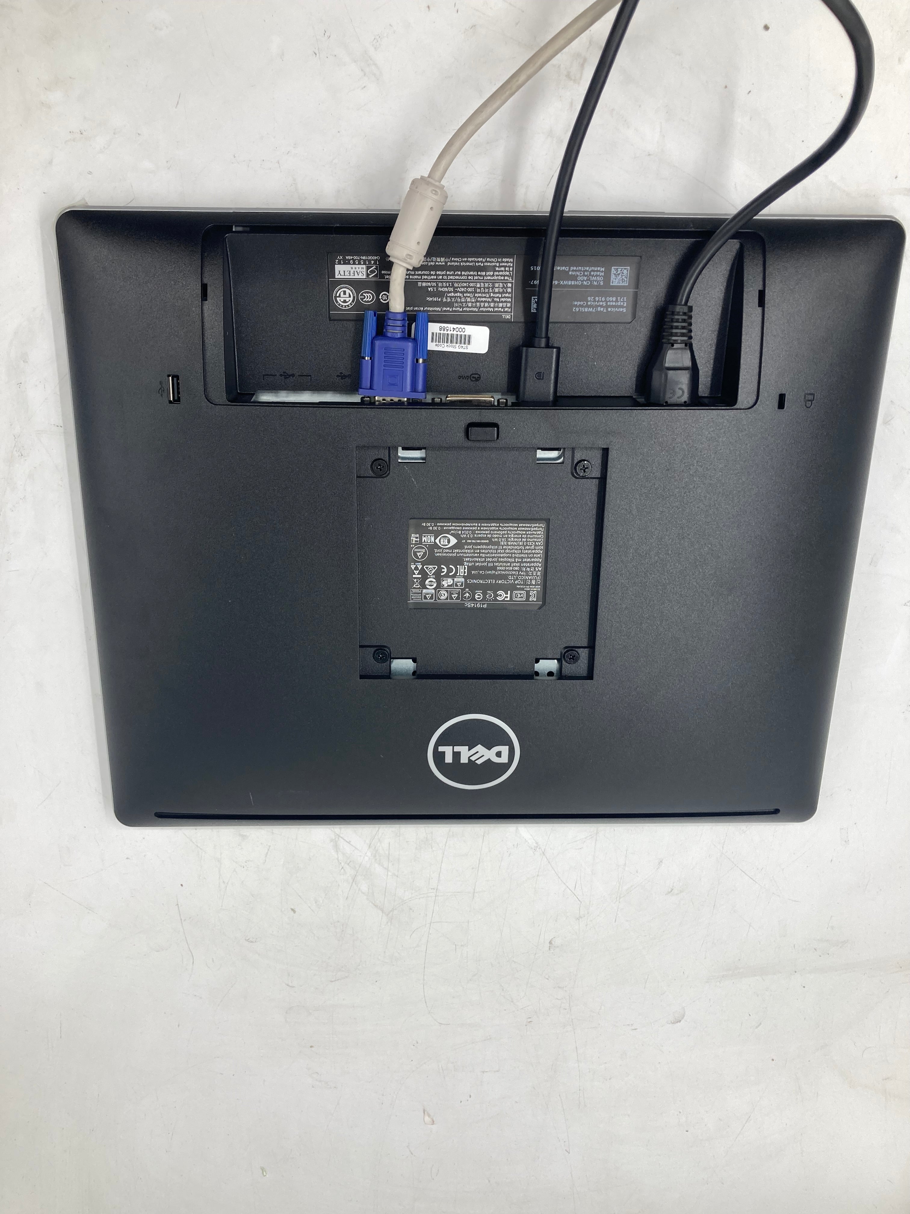 Dell P1914Sc 19" Screen LED Monitor DisplayPort VGA USB Lot of 4