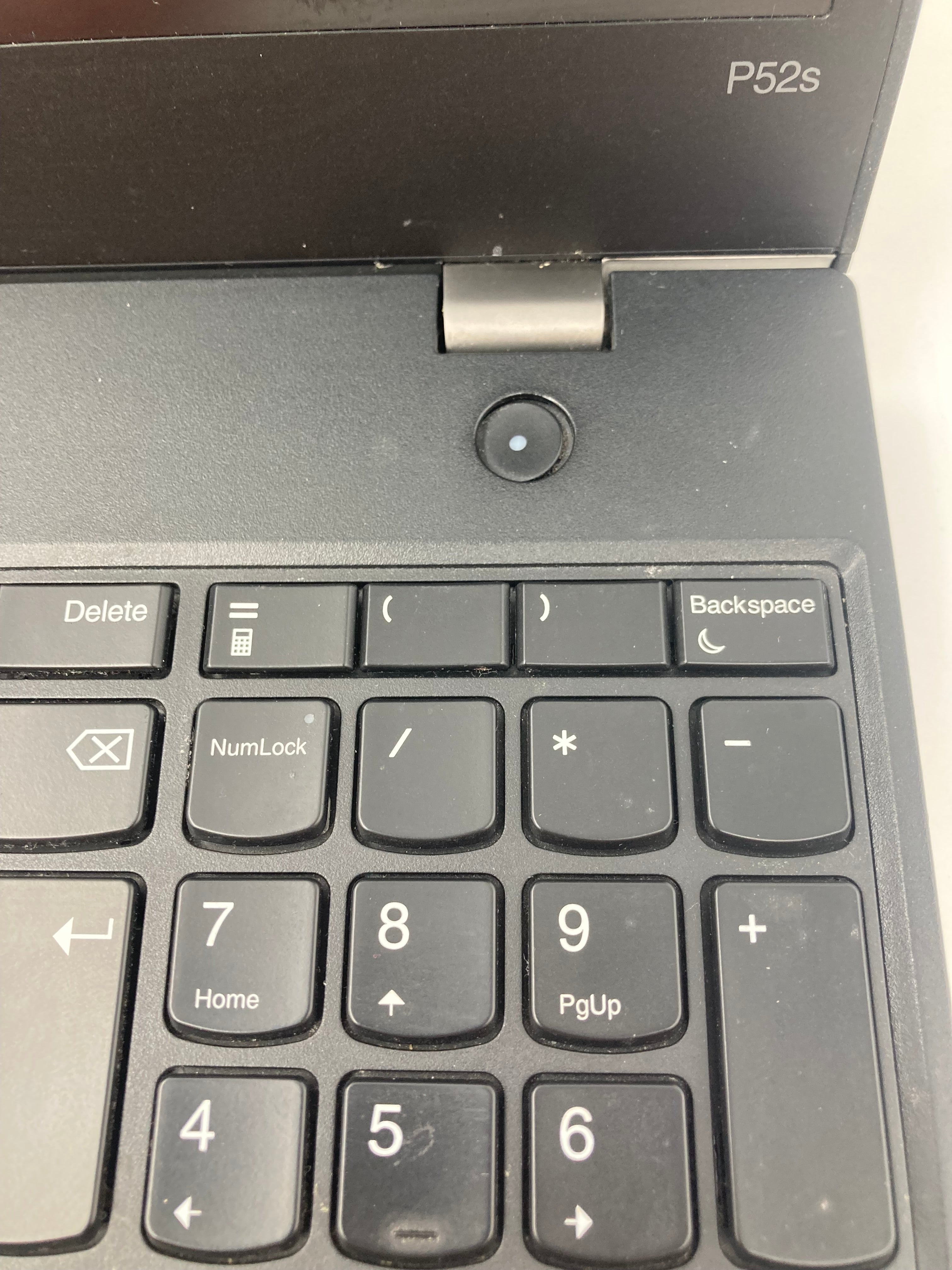 Lenovo Laptop ThinkPad P52s 15" i7 8th Gen 16GB RAM No HDD No OS *Spares*