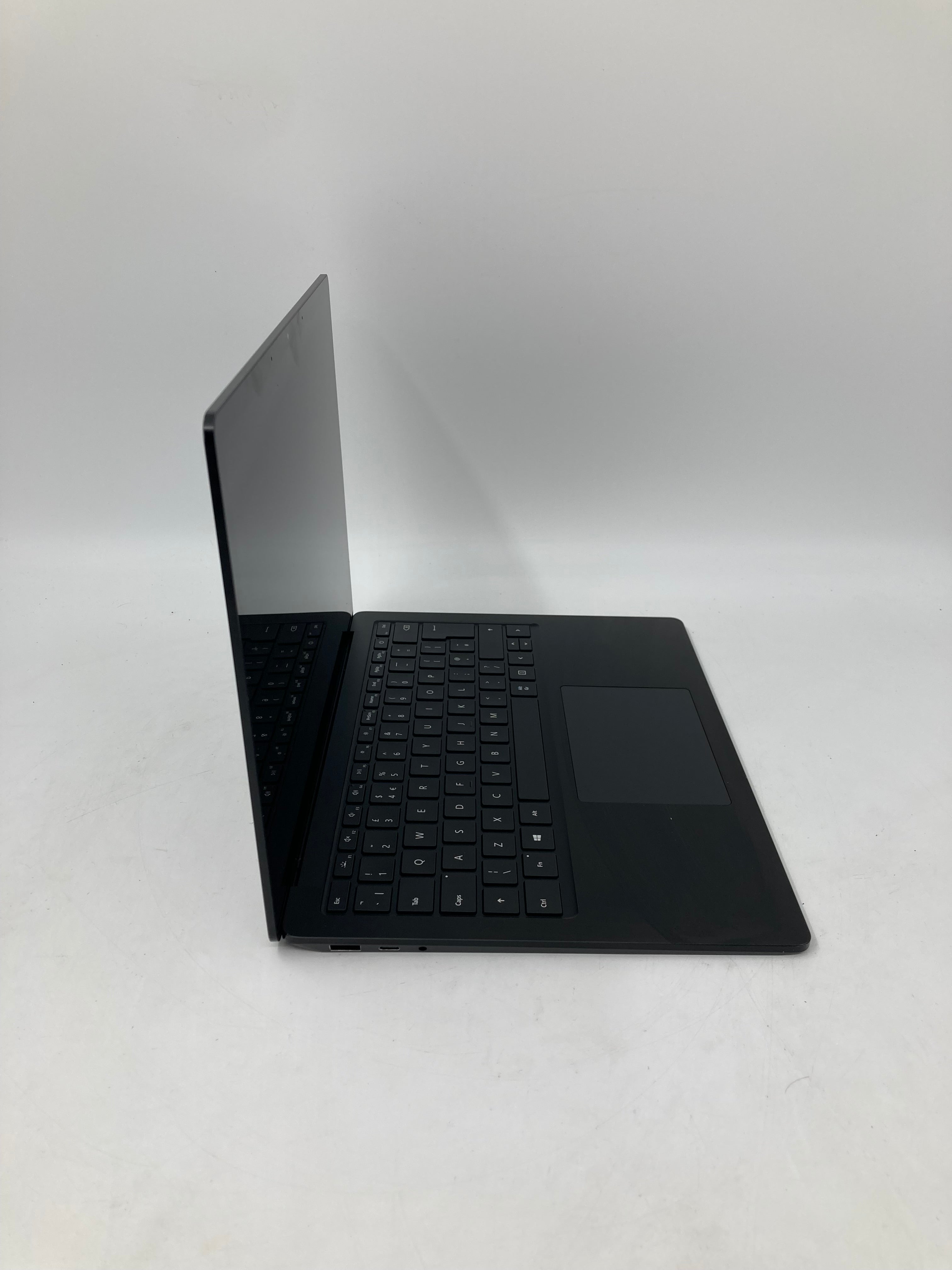 Microsoft Surface Laptop 3 13" Screen i5 10th Gen 8GB RAM 256GB SSD W11 OS