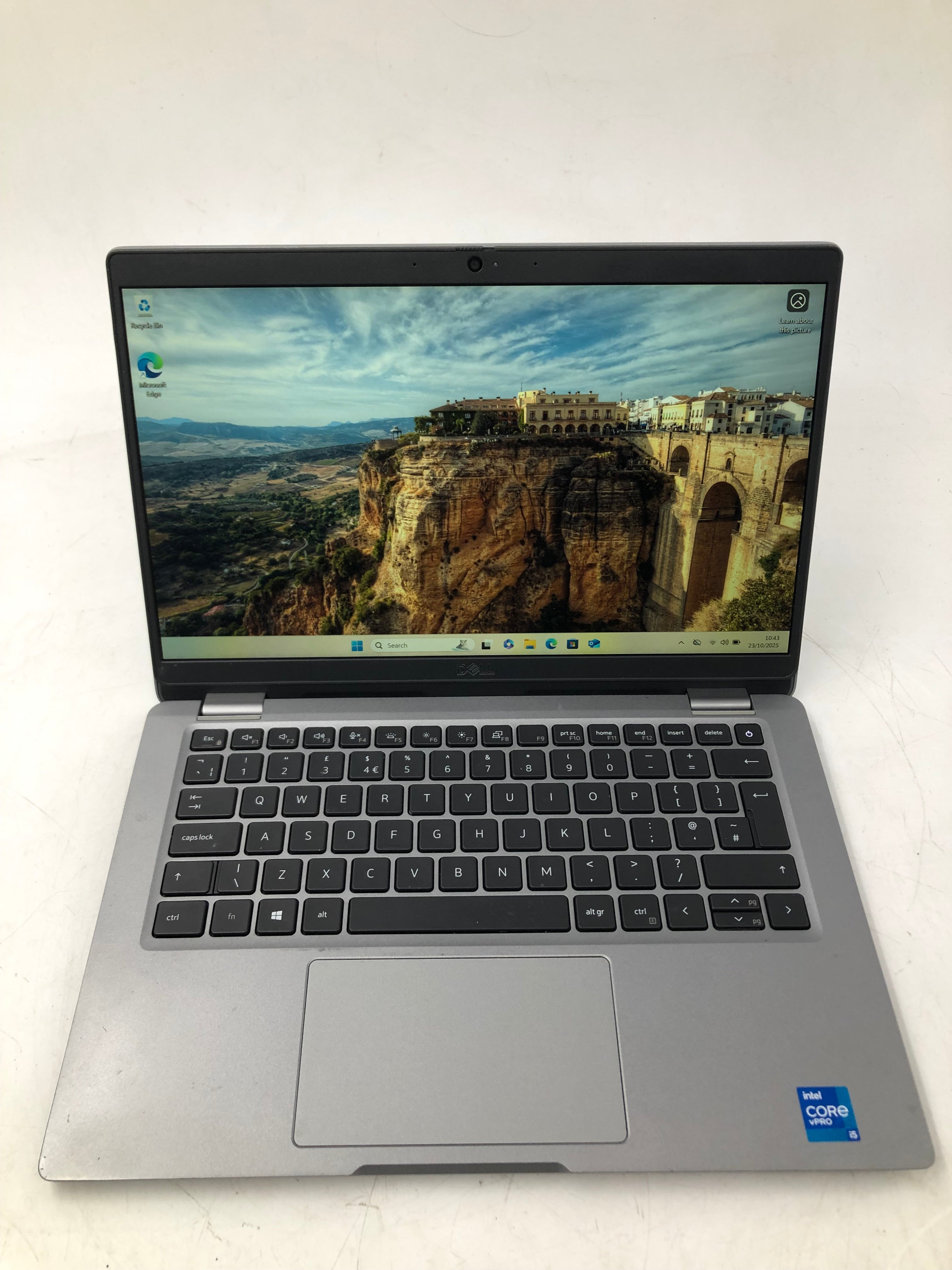 Dell Latitude 5320 13" Screen i5 11th Gen 8GB RAM 256GB SSD W11