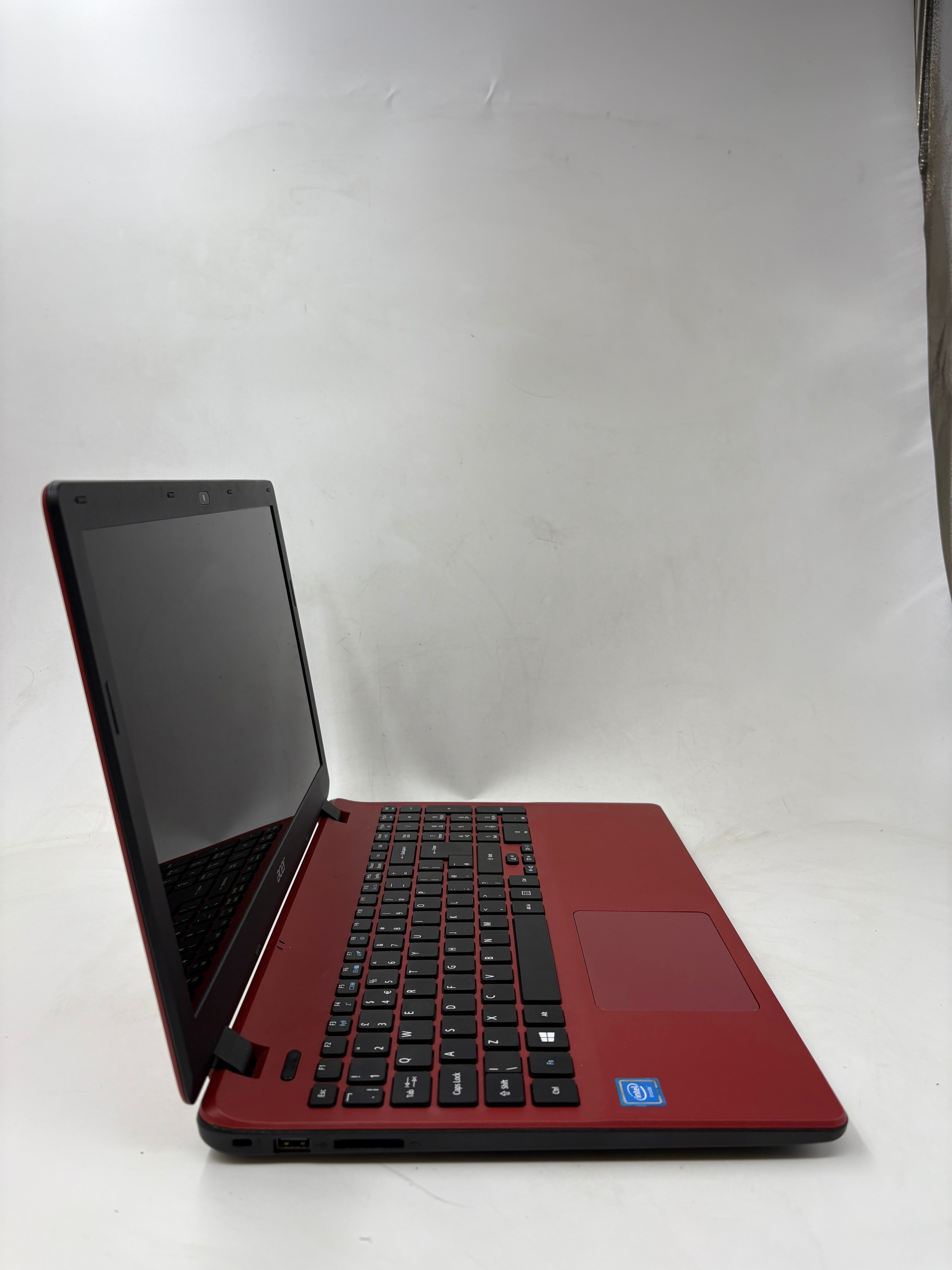 Acer Aspire Laptop E51-531 15.6" Screen Intel Celeron N3050 4GB RAM NO HDD NO OS
